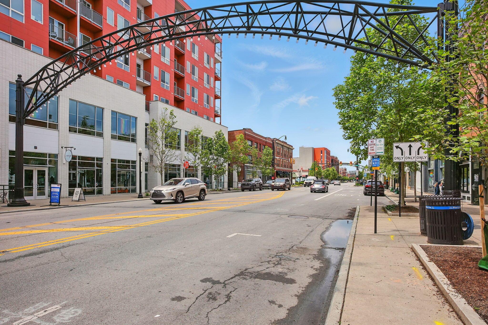 956 N High Street, Unit 2W