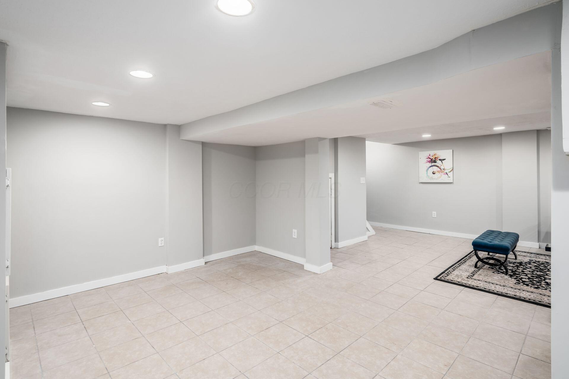 1212 Tillicum Drive