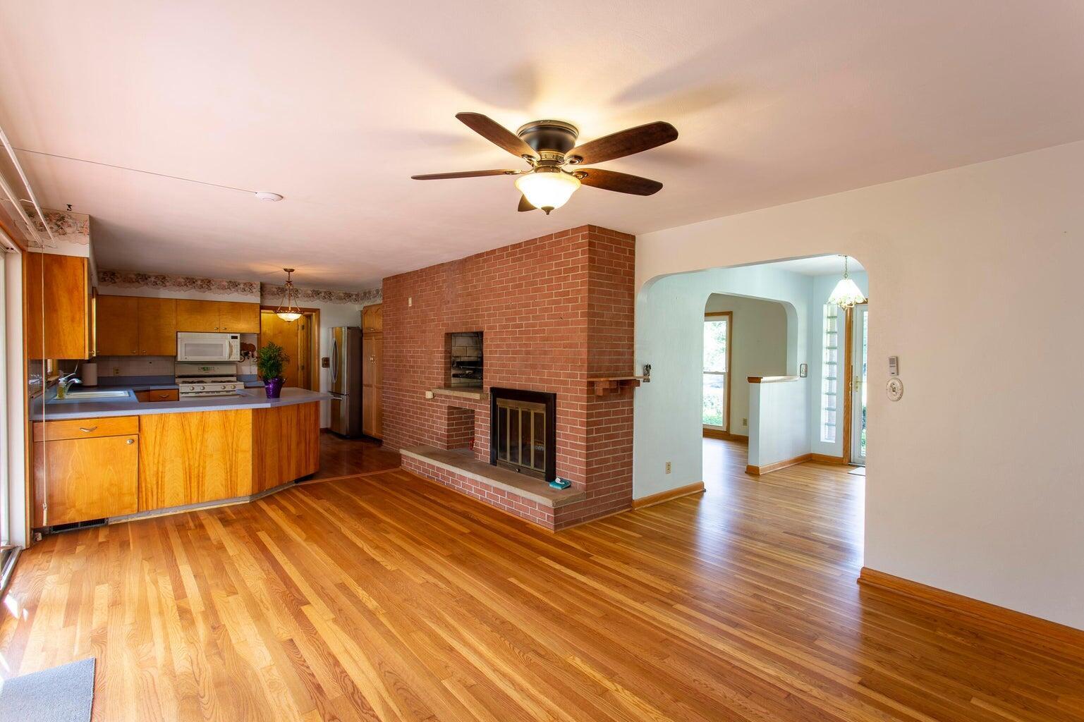 393 Pierson Boulevard