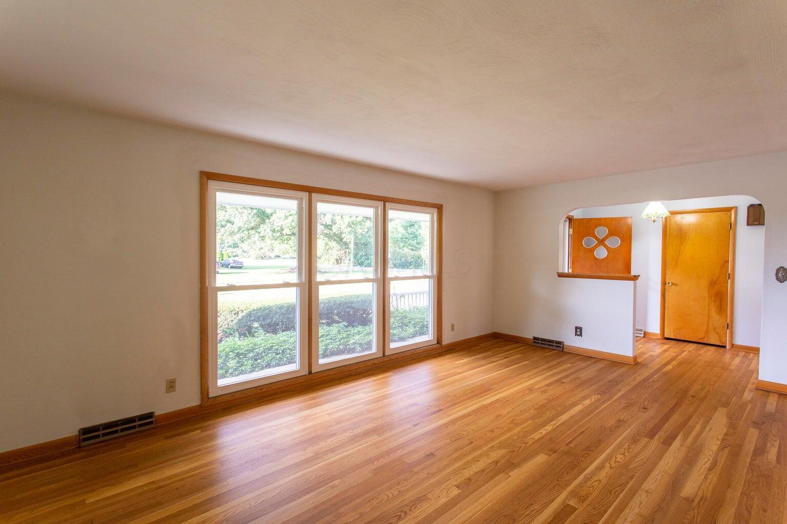 393 Pierson Boulevard