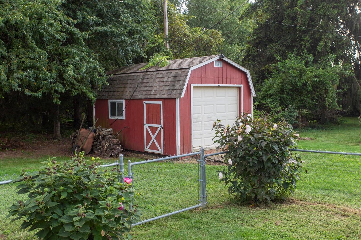 393 Pierson Boulevard