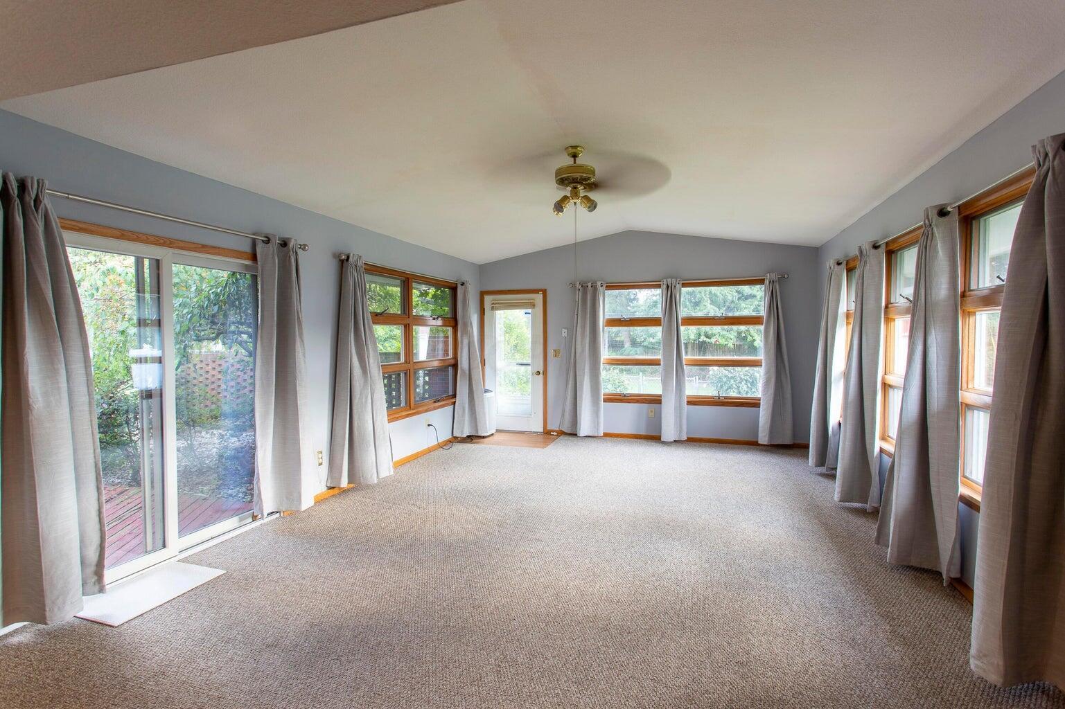 393 Pierson Boulevard