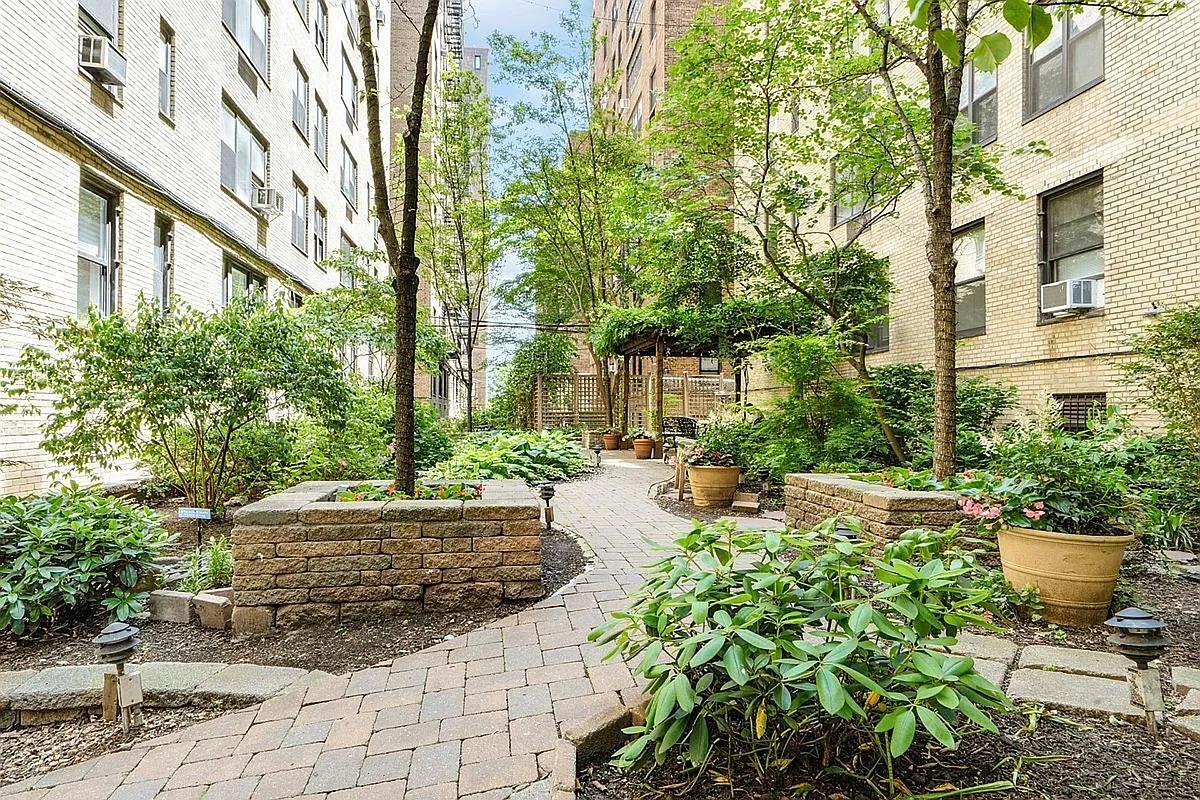 424 E 52nd Street 5-E