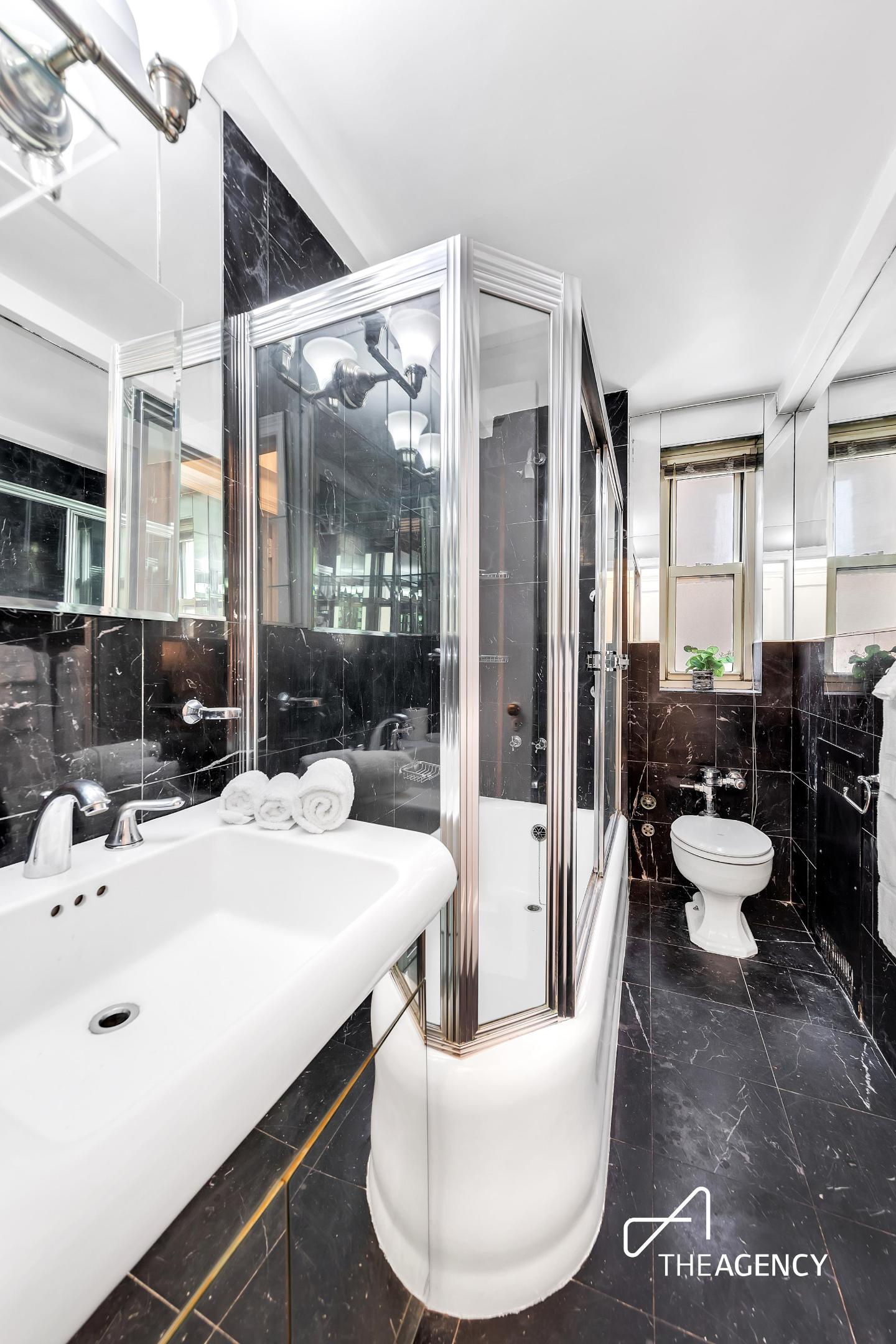 424 E 52nd Street 5-E