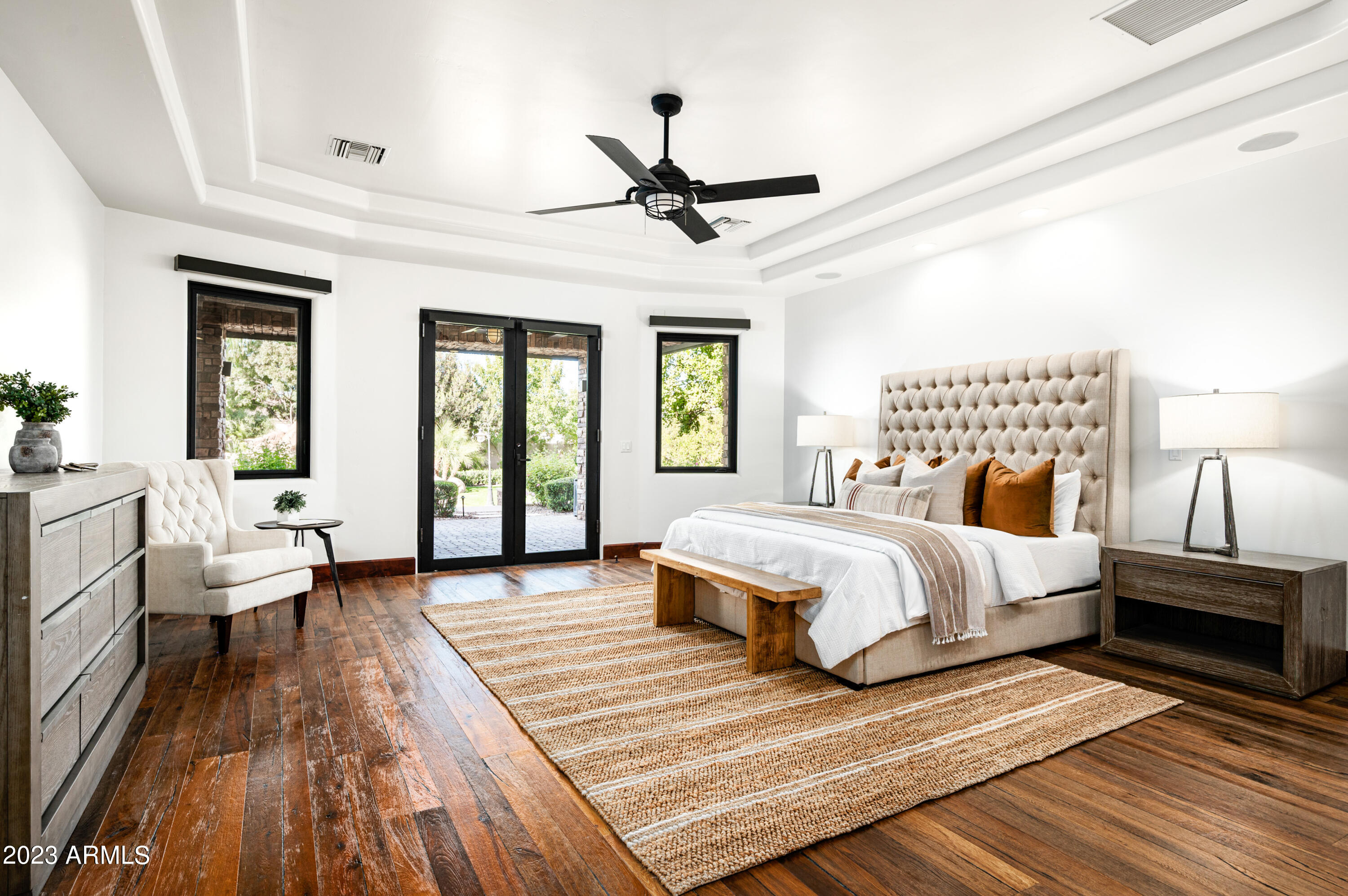 2026 E AVENIDA DEL VALLE Court