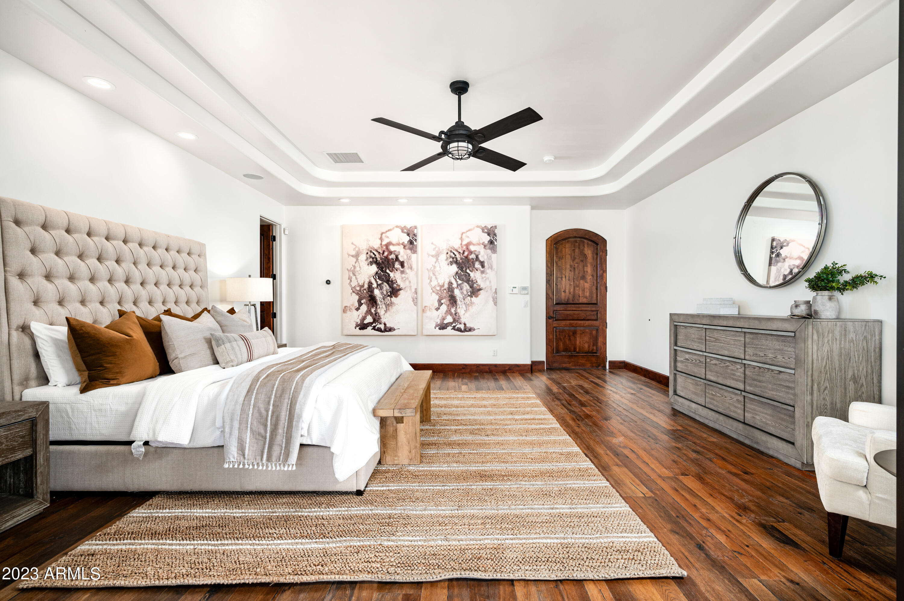 2026 E AVENIDA DEL VALLE Court