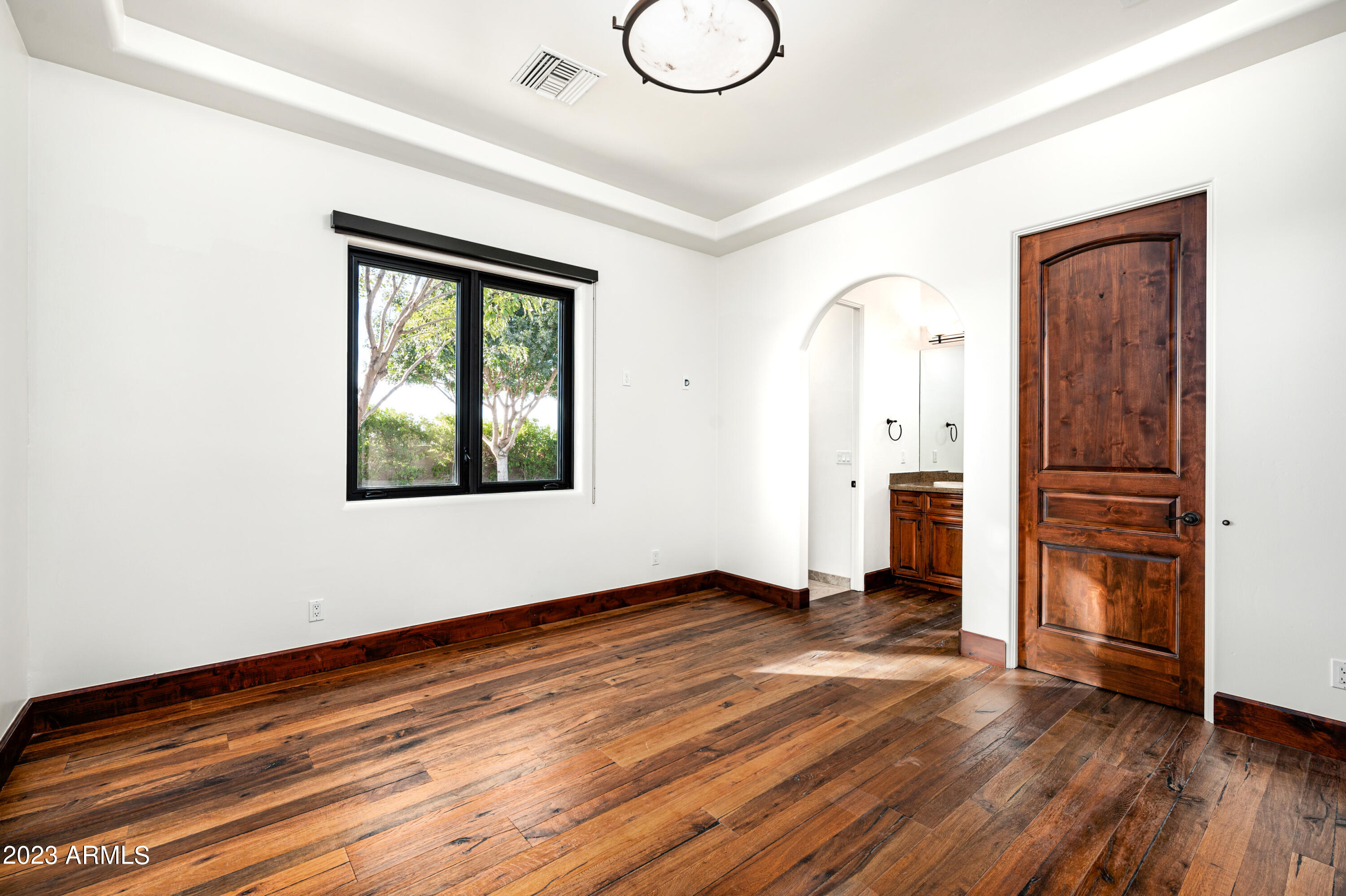 2026 E AVENIDA DEL VALLE Court