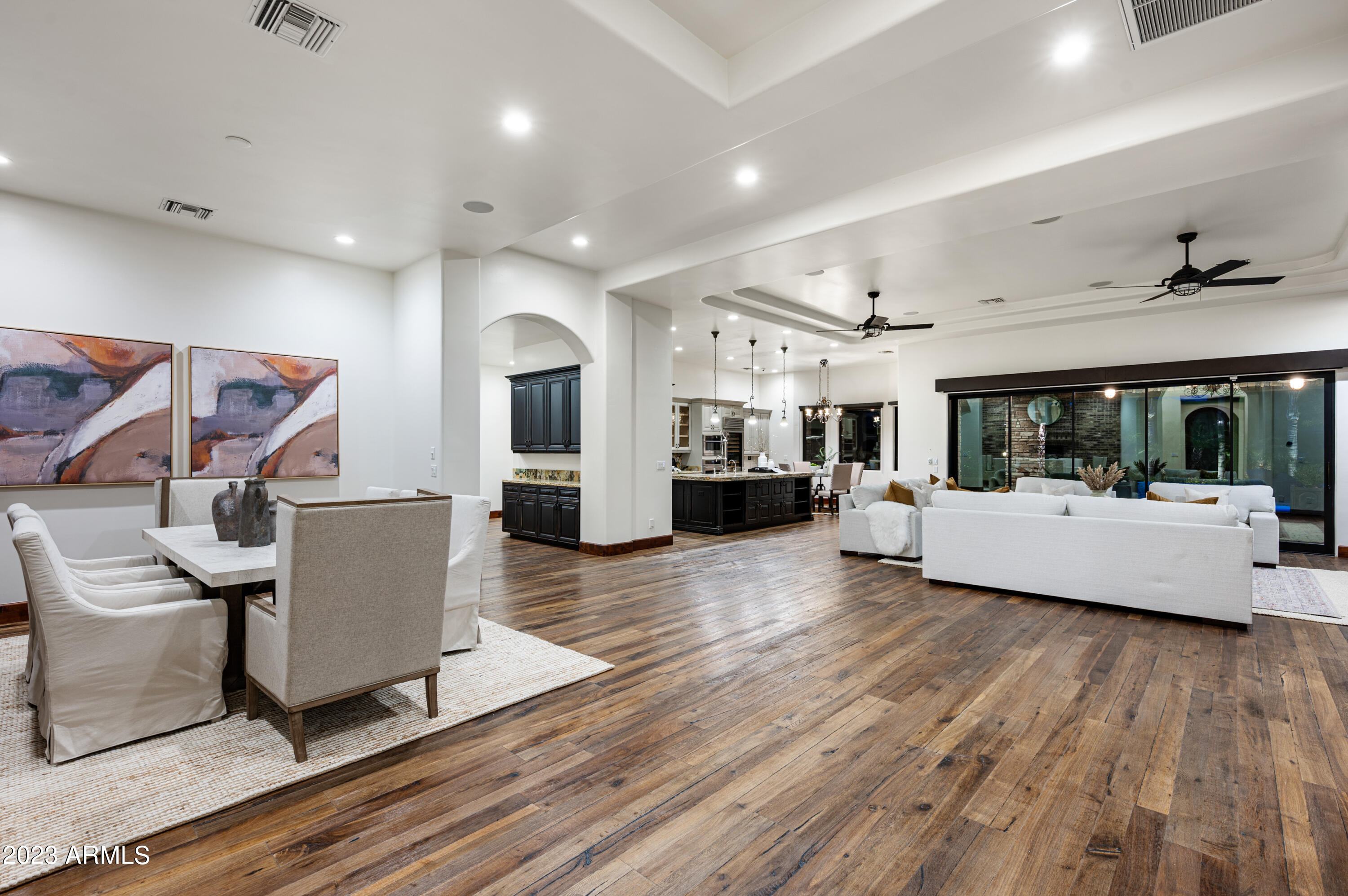 2026 E AVENIDA DEL VALLE Court