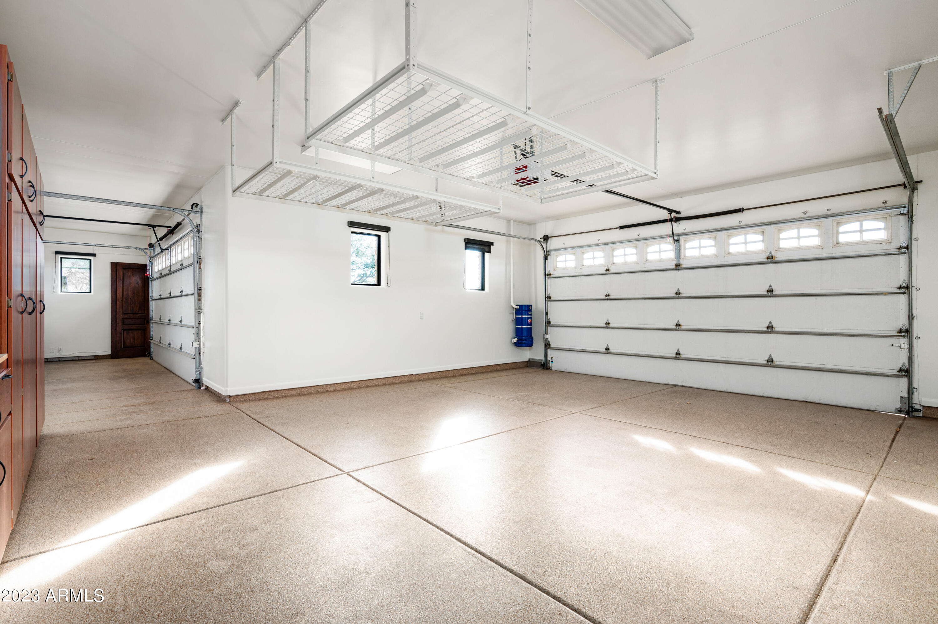 2026 E AVENIDA DEL VALLE Court