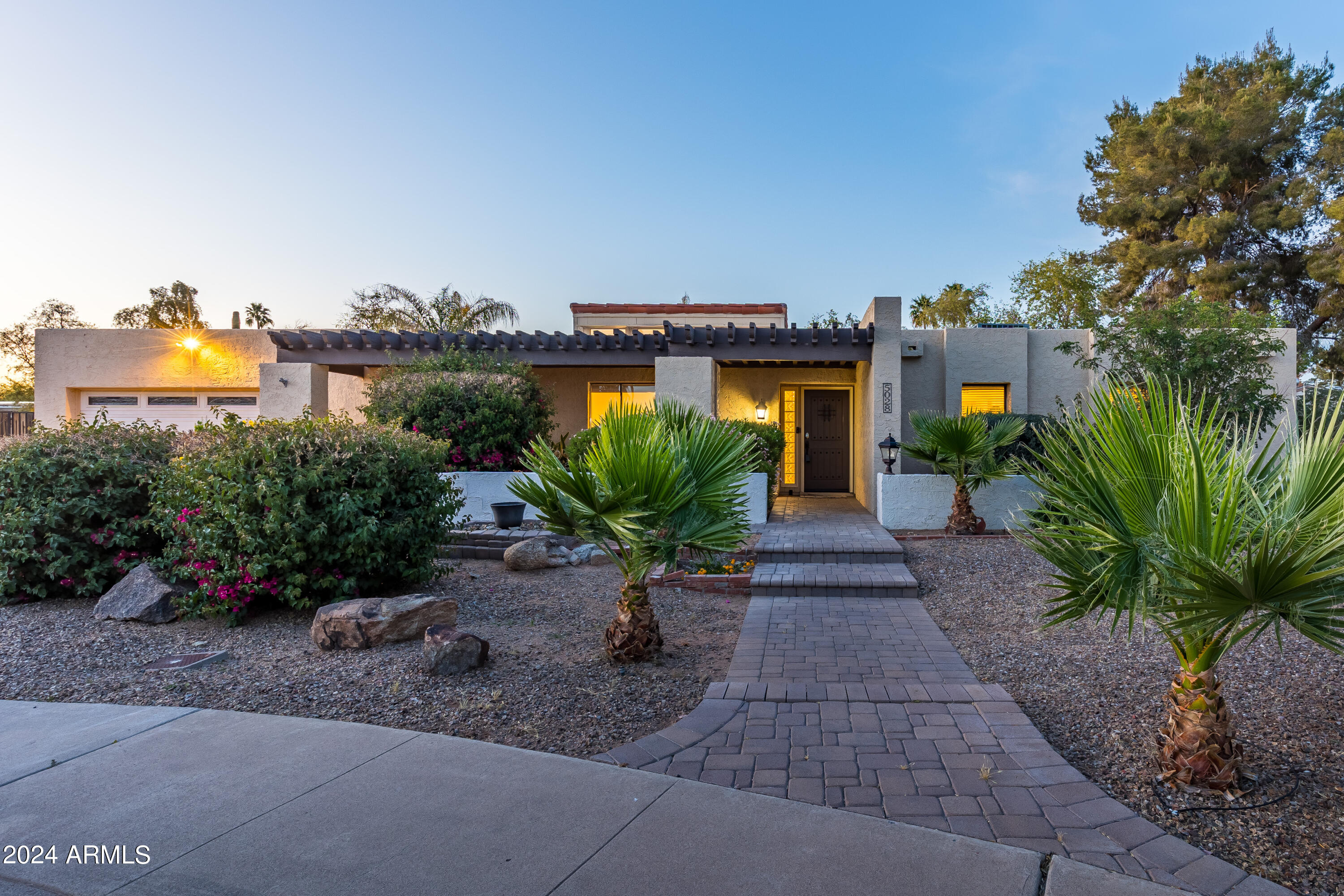 5028 E Sheena Drive