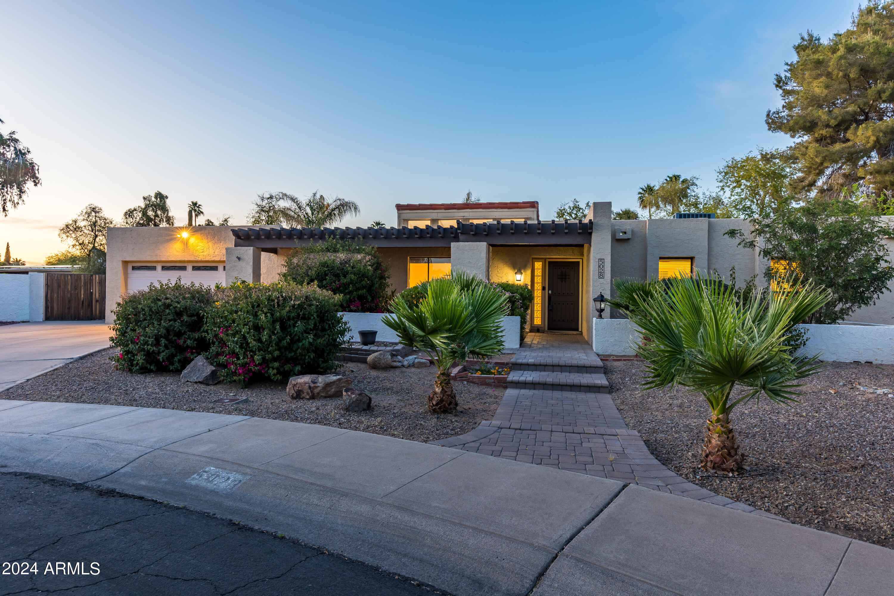 5028 E Sheena Drive