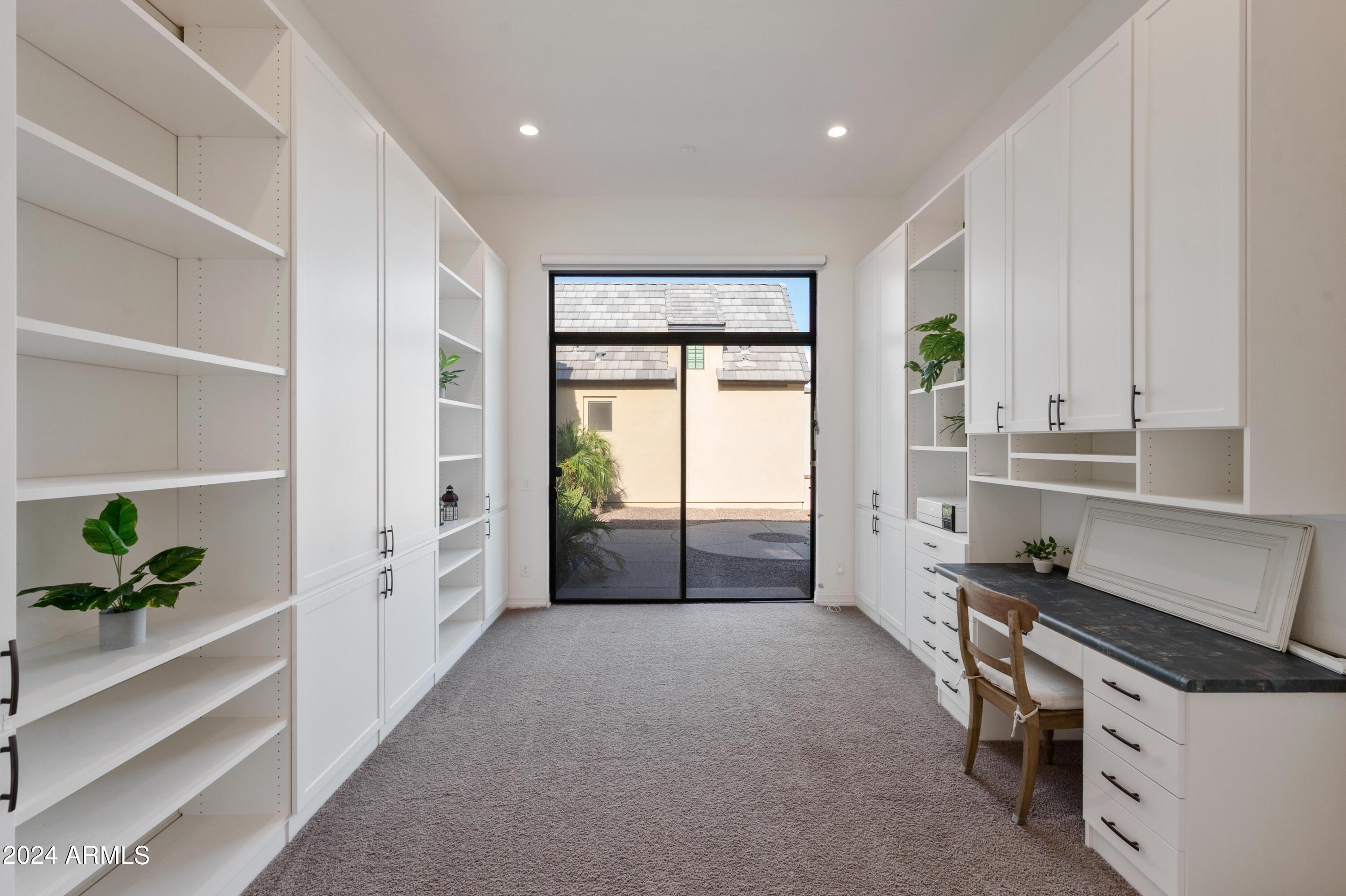 2748 E HUMMINGBIRD Way