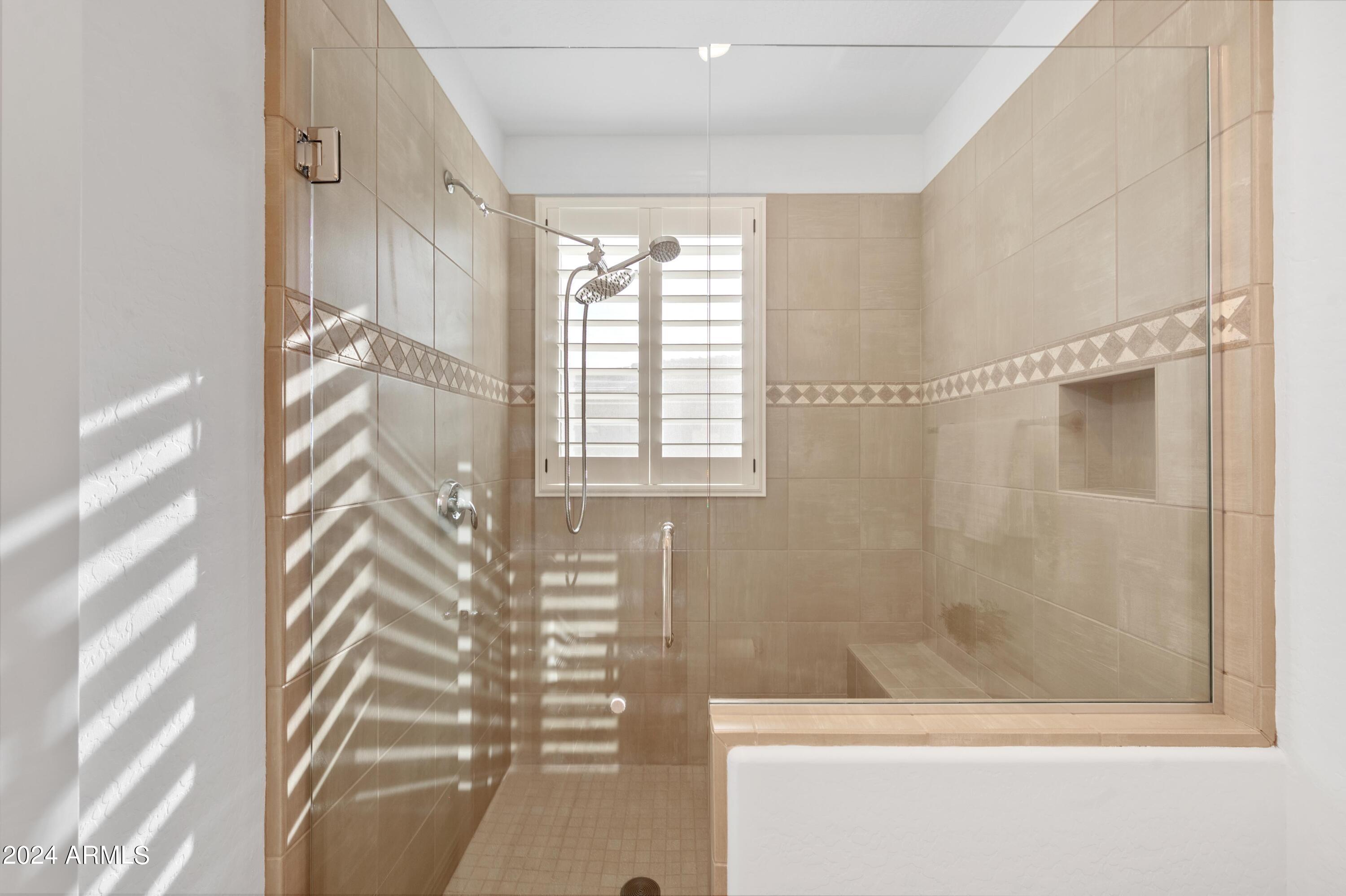 2748 E HUMMINGBIRD Way