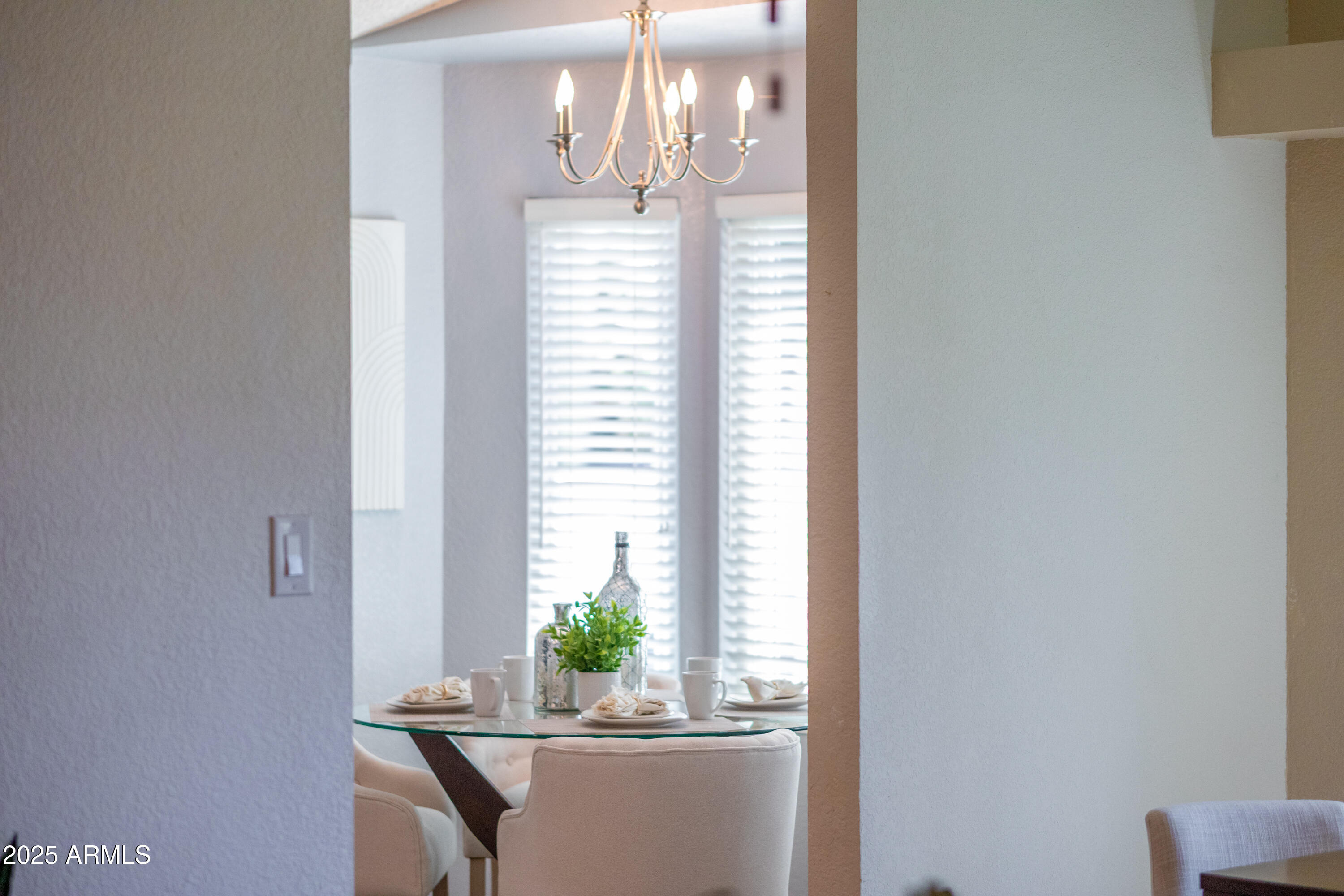 6819 E GRANDVIEW Drive