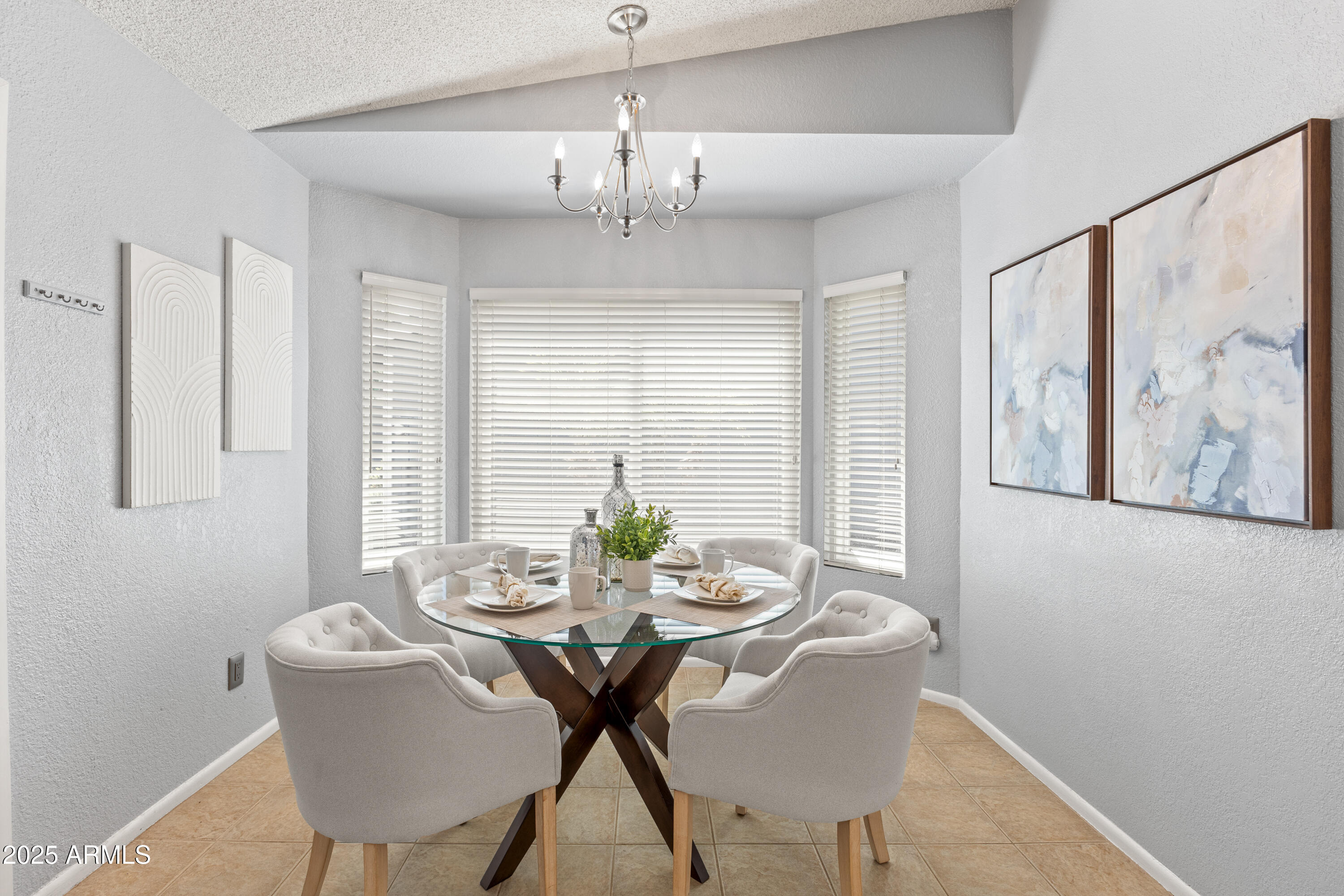 6819 E GRANDVIEW Drive