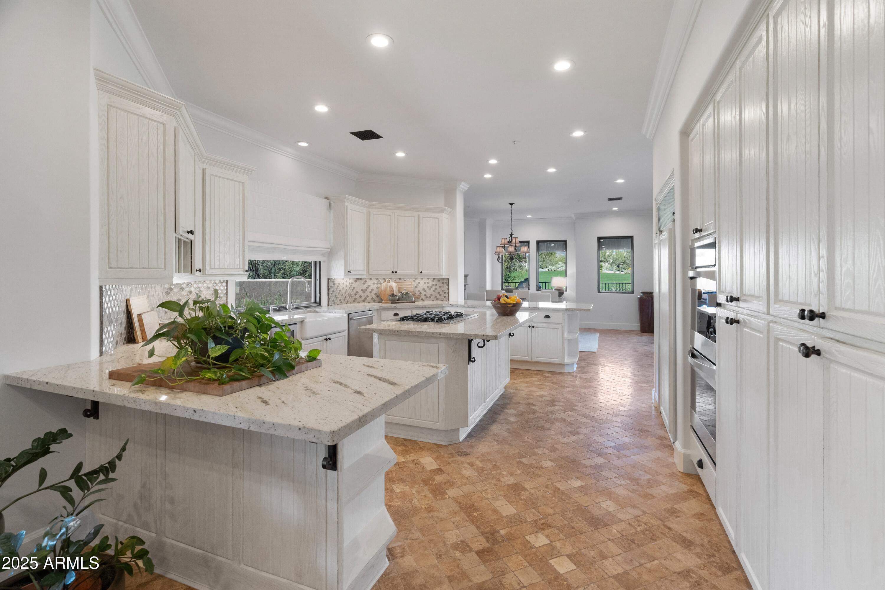 9894 E HIDDEN GREEN Drive