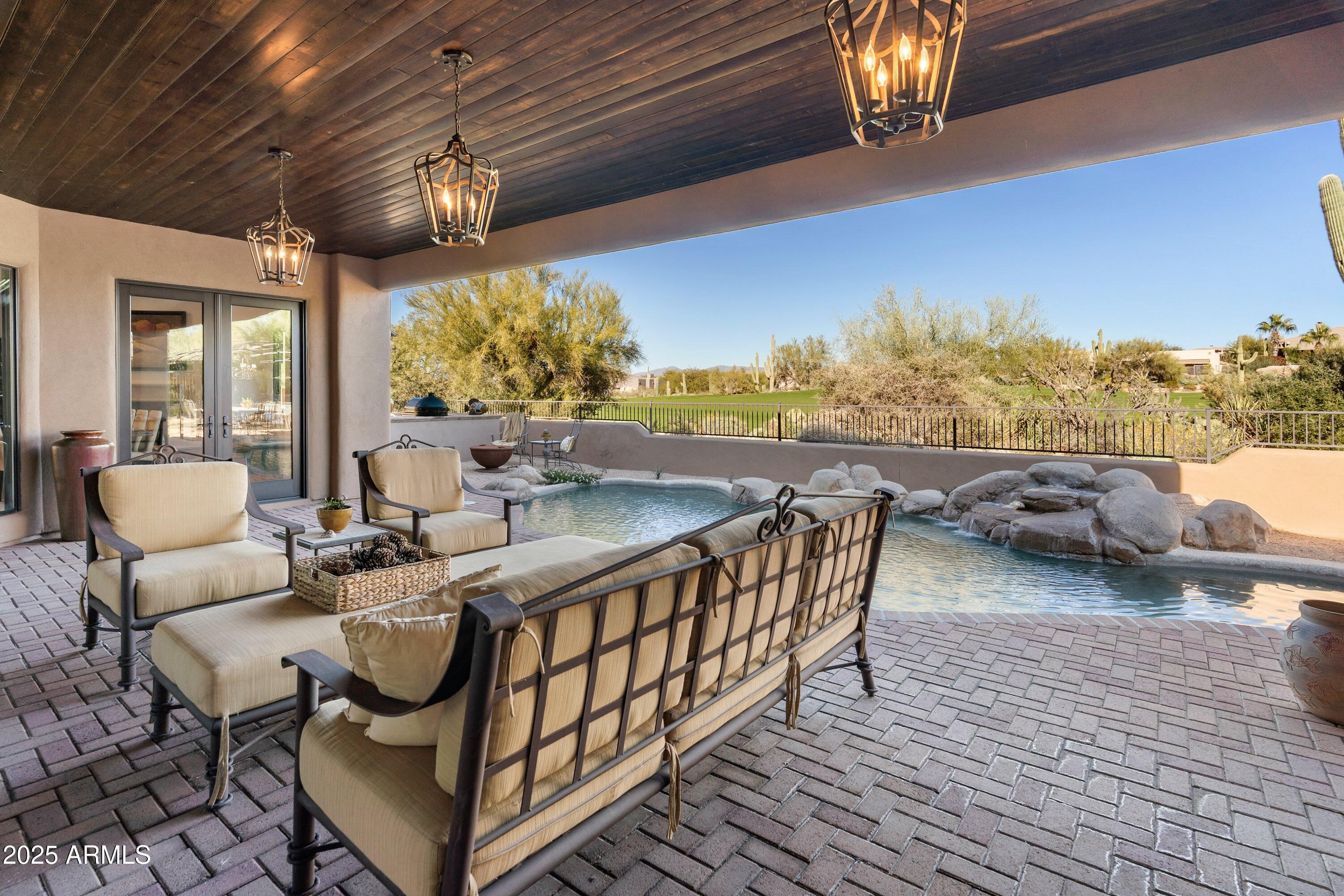 9894 E HIDDEN GREEN Drive