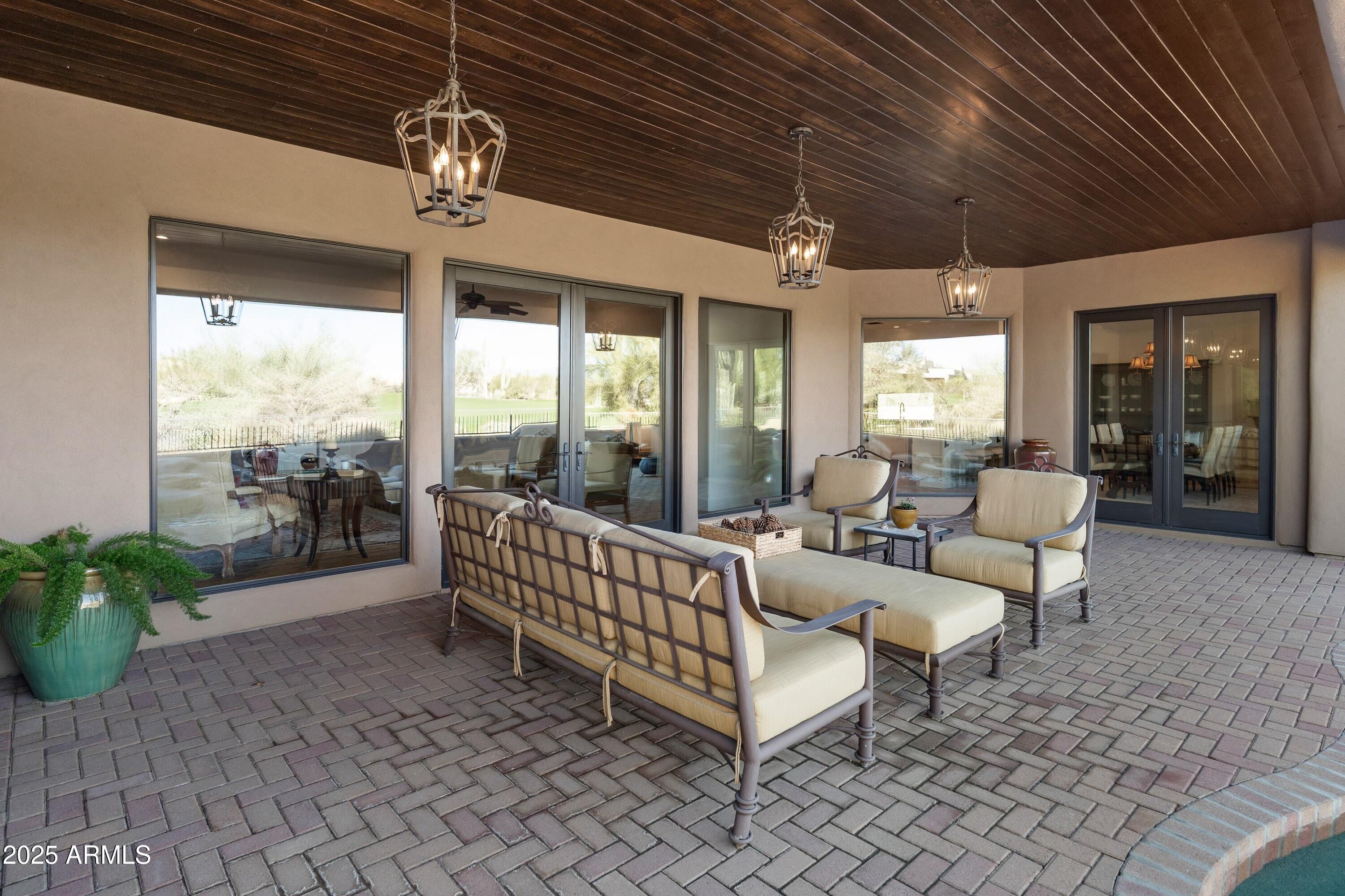 9894 E HIDDEN GREEN Drive