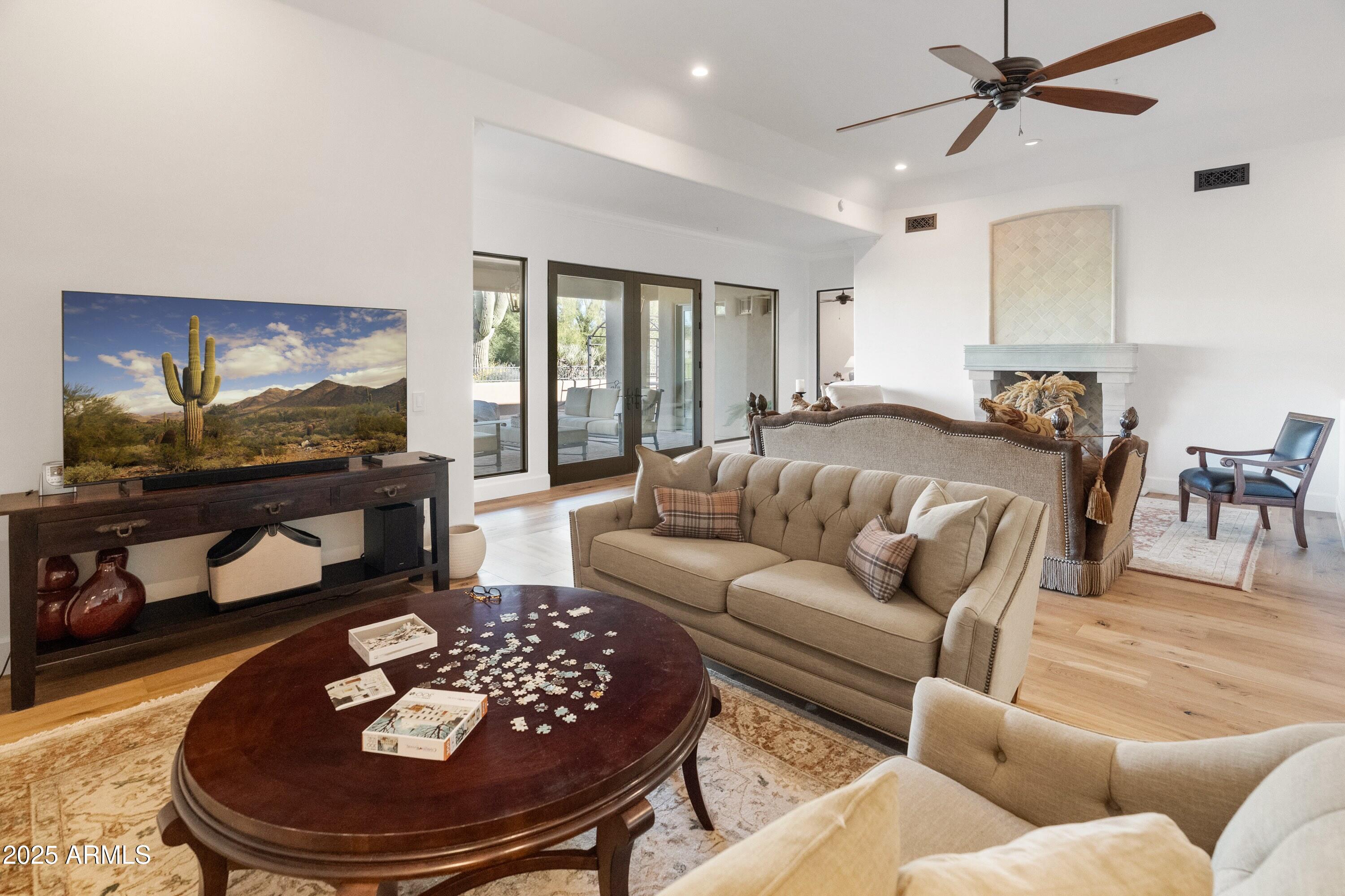 9894 E HIDDEN GREEN Drive