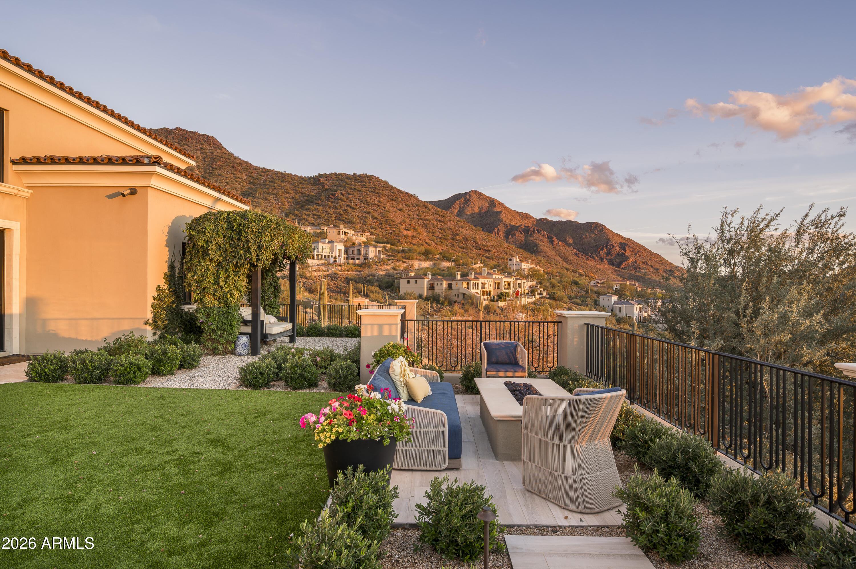 21175 N 110TH Way 1805