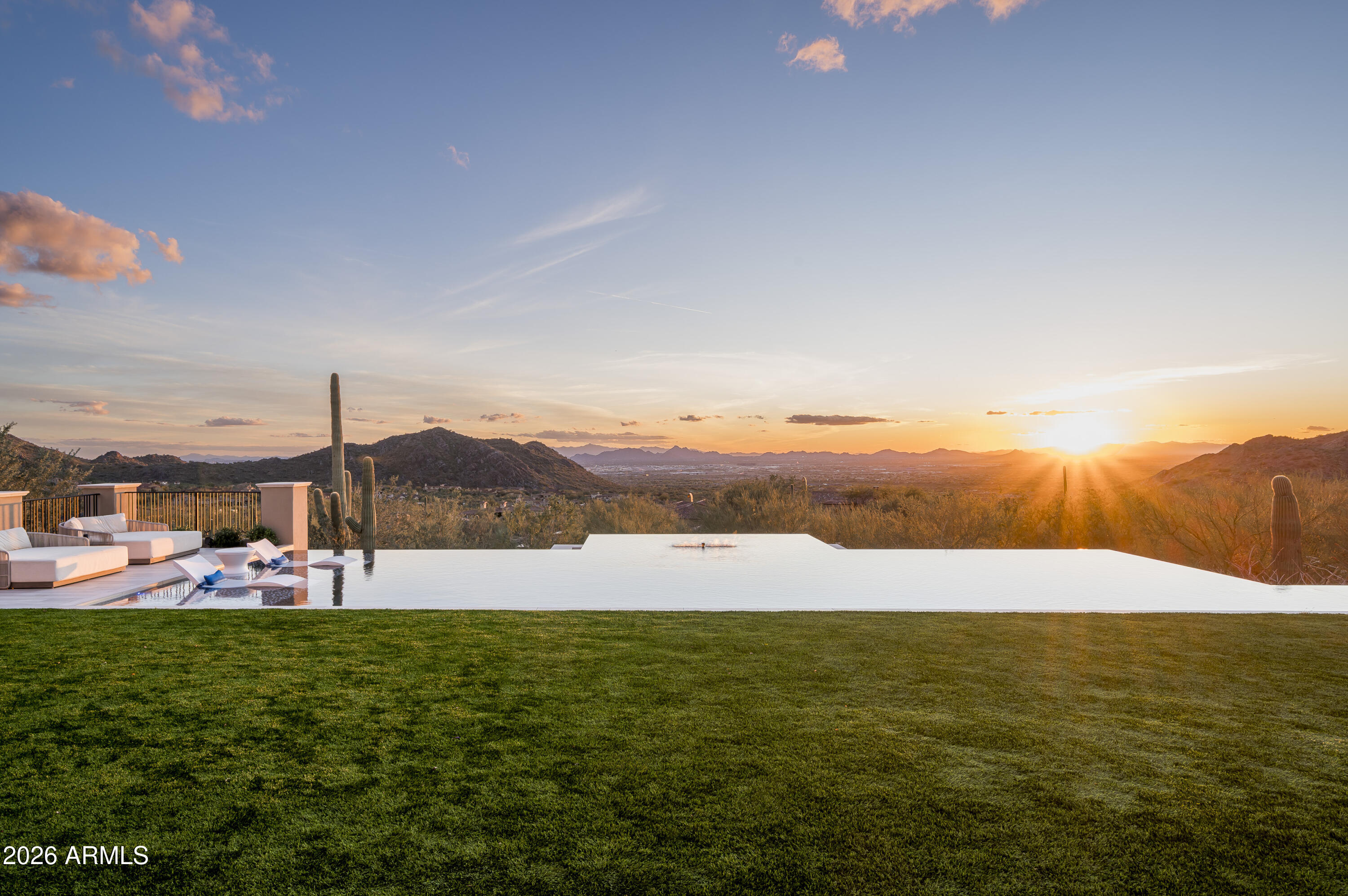 21175 N 110TH Way 1805