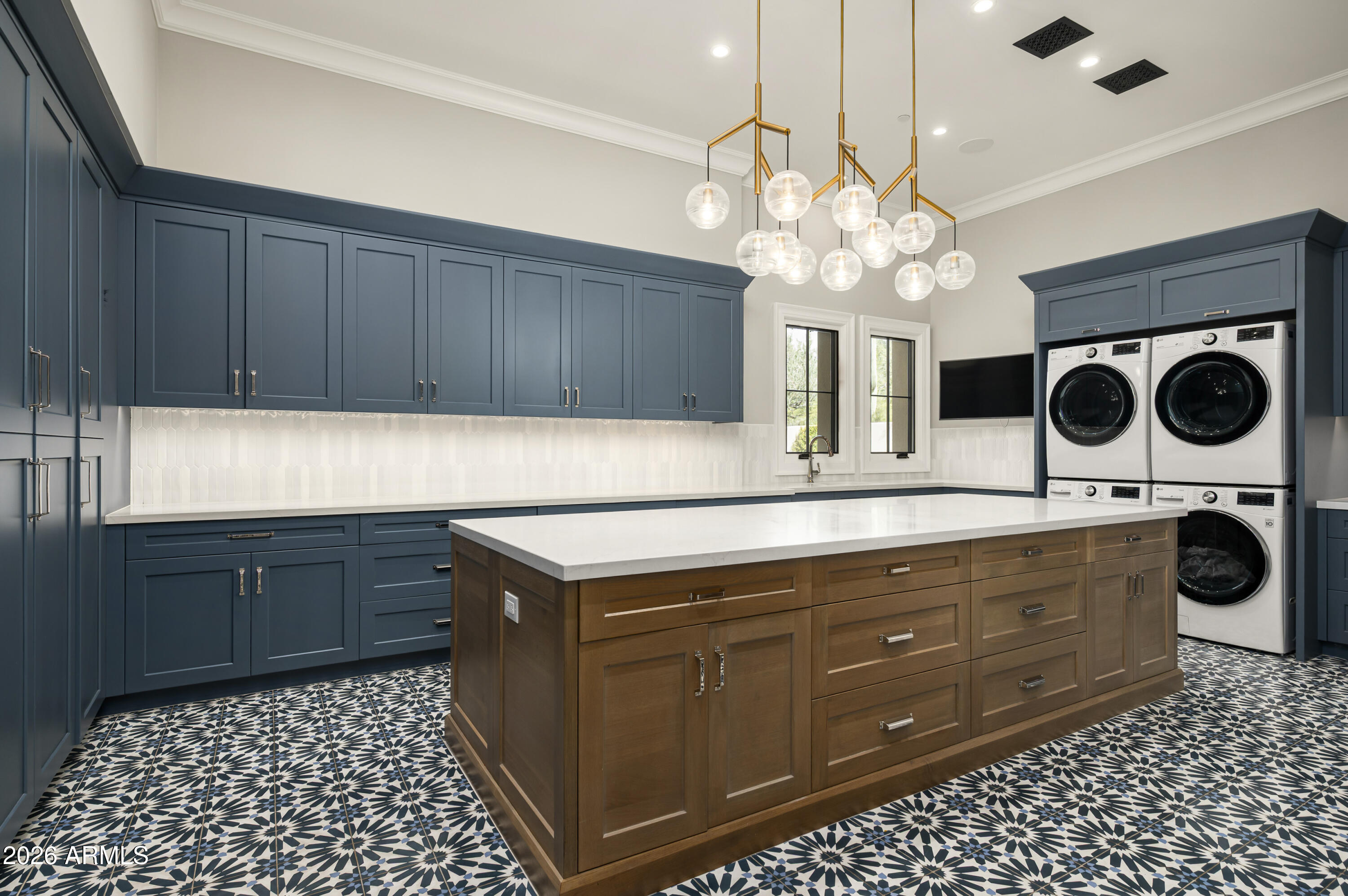 21175 N 110TH Way 1805