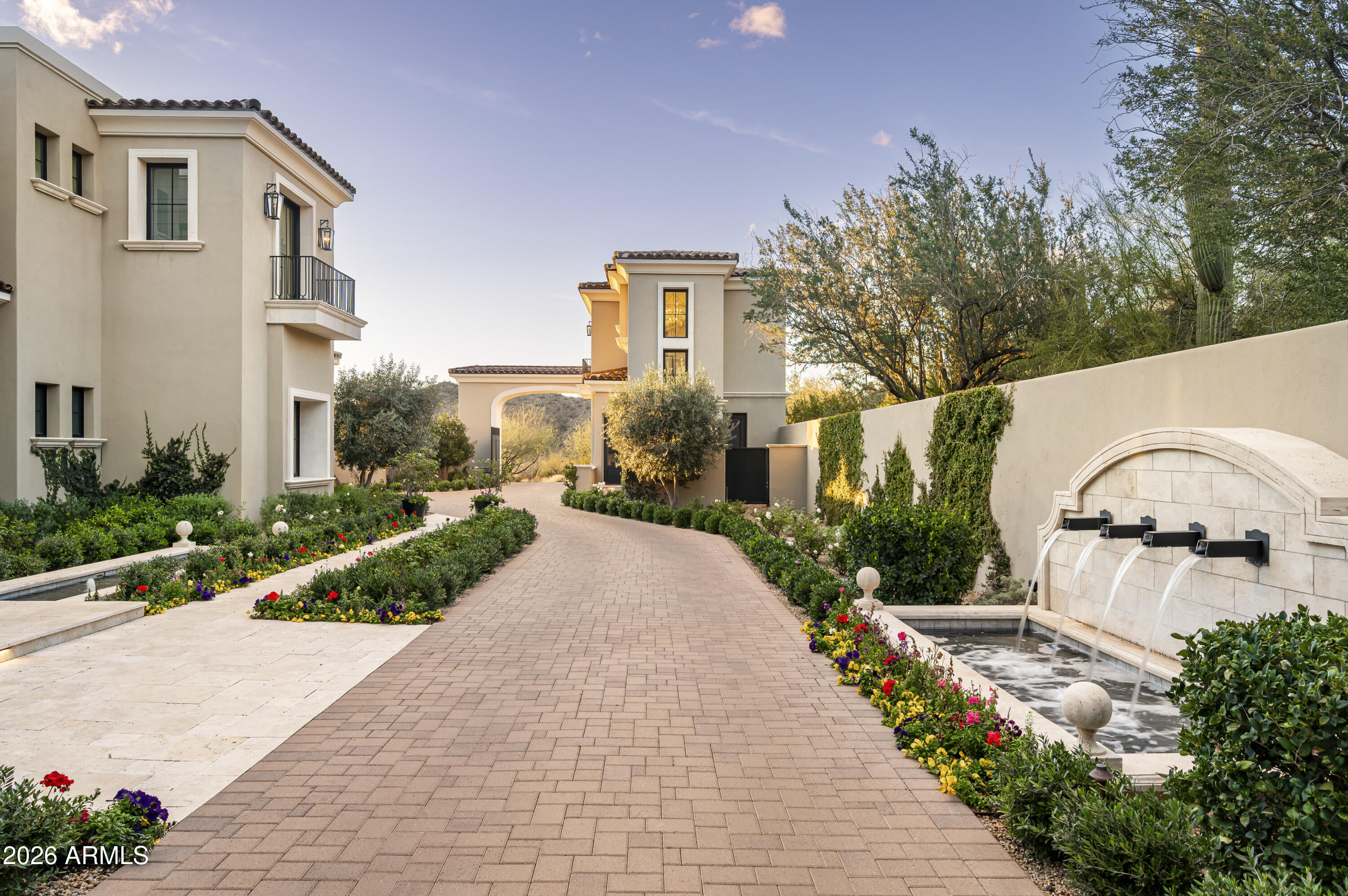 21175 N 110TH Way 1805