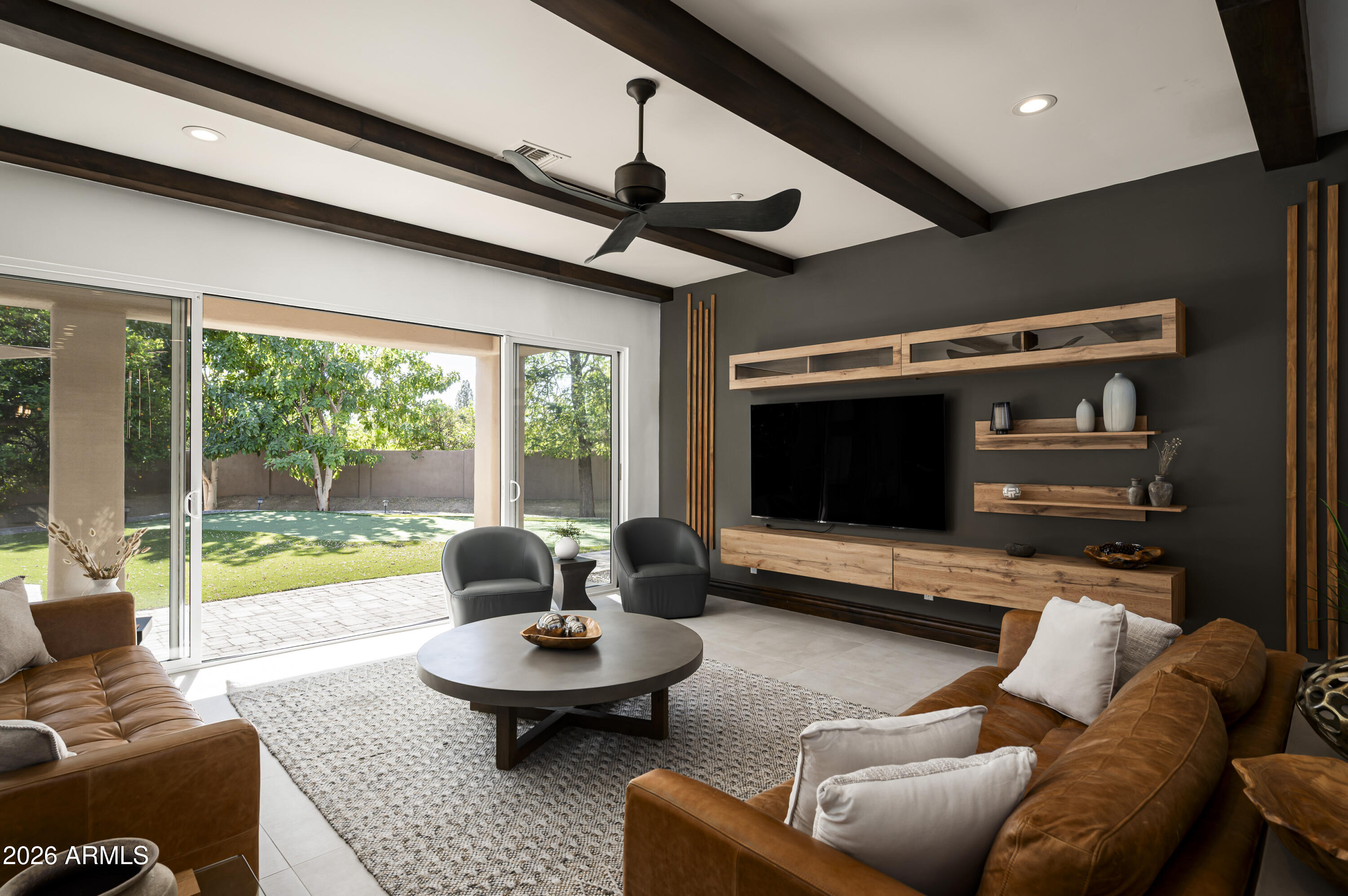 3905 E MALLORY Circle