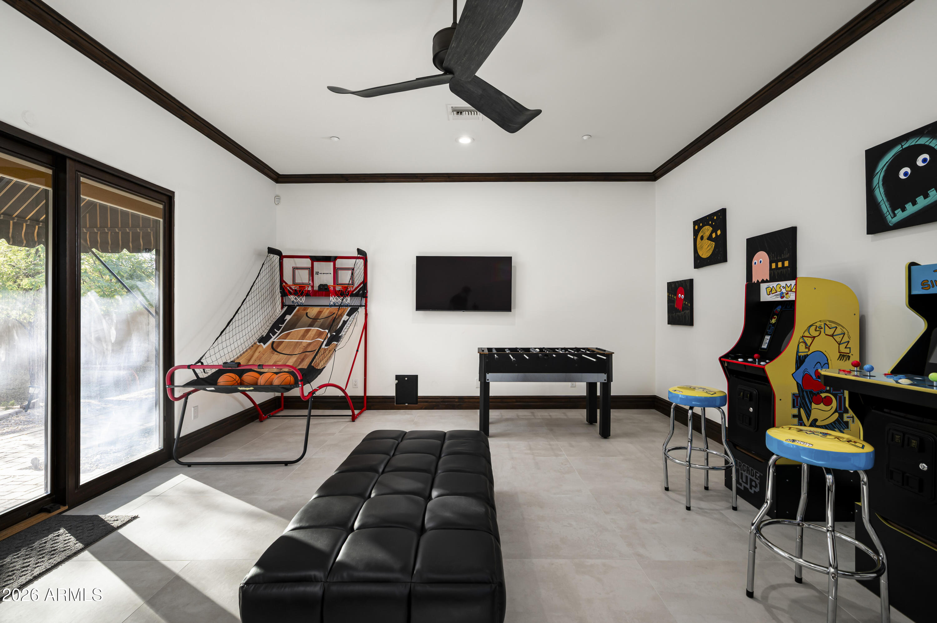 3905 E MALLORY Circle