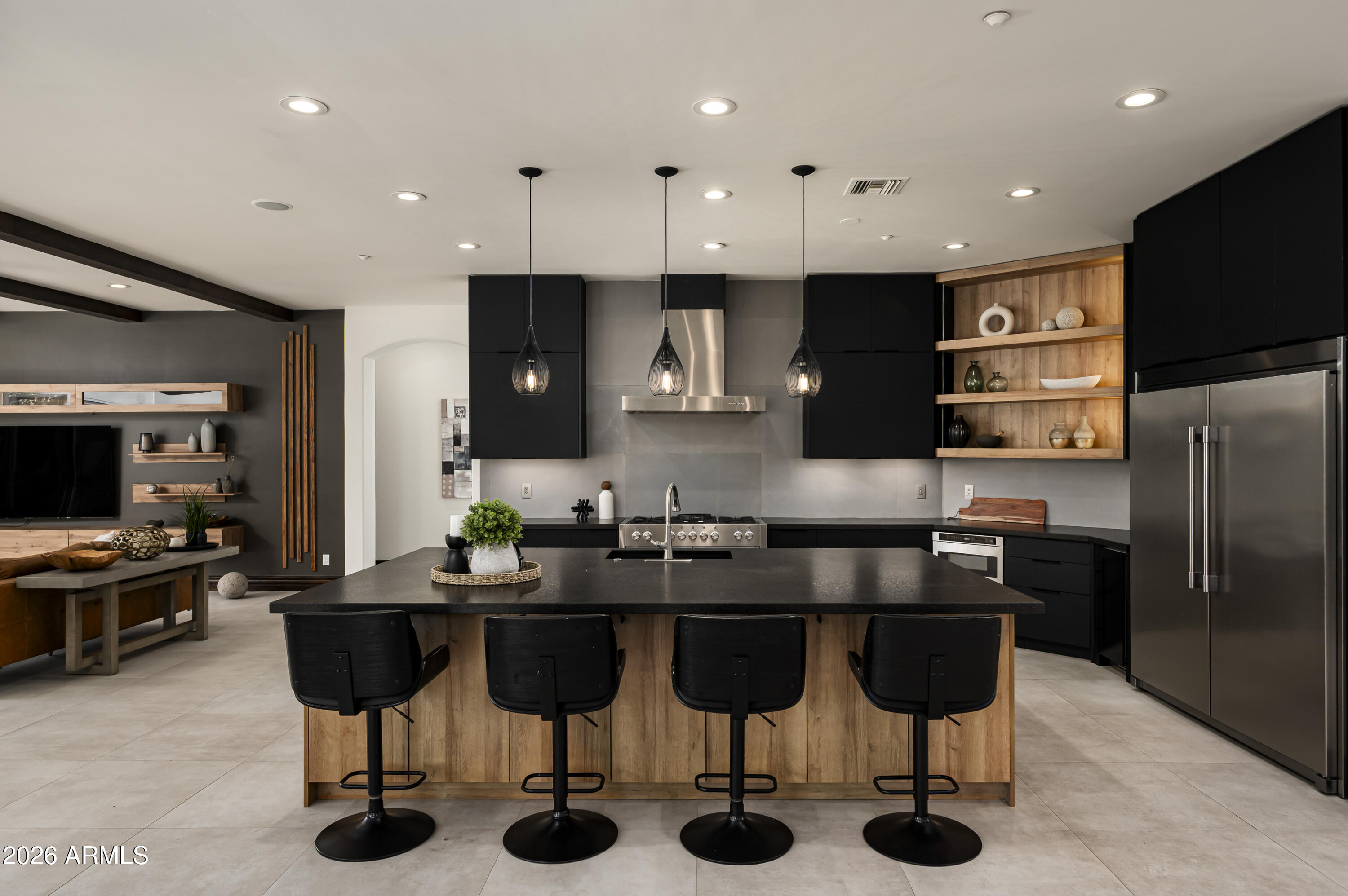 3905 E MALLORY Circle