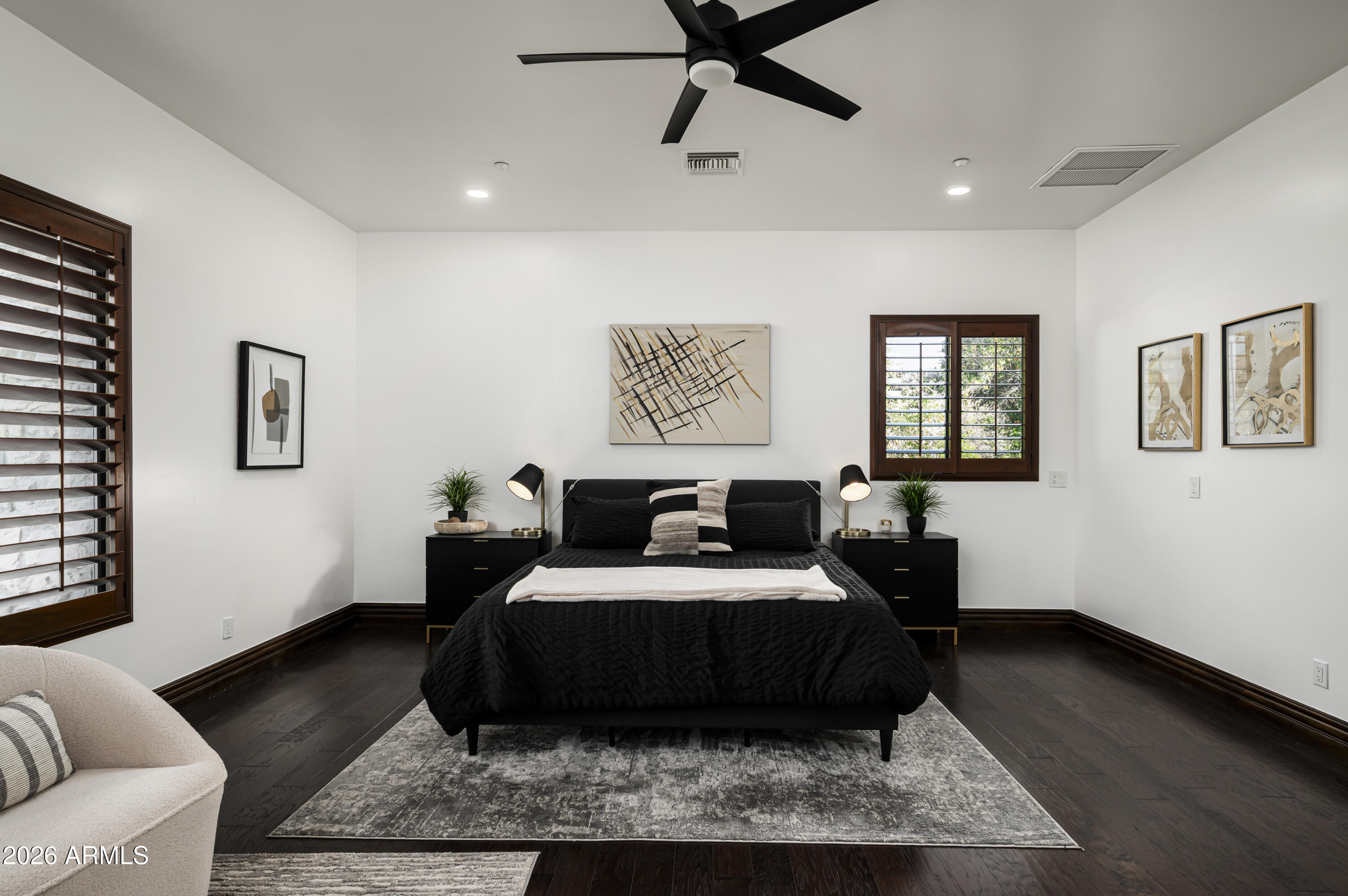 3905 E MALLORY Circle