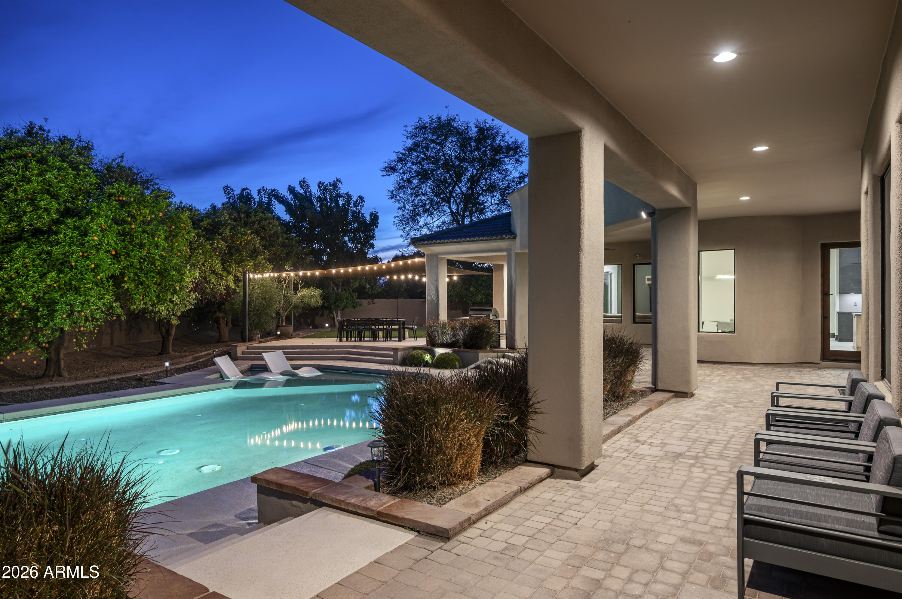 3905 E MALLORY Circle