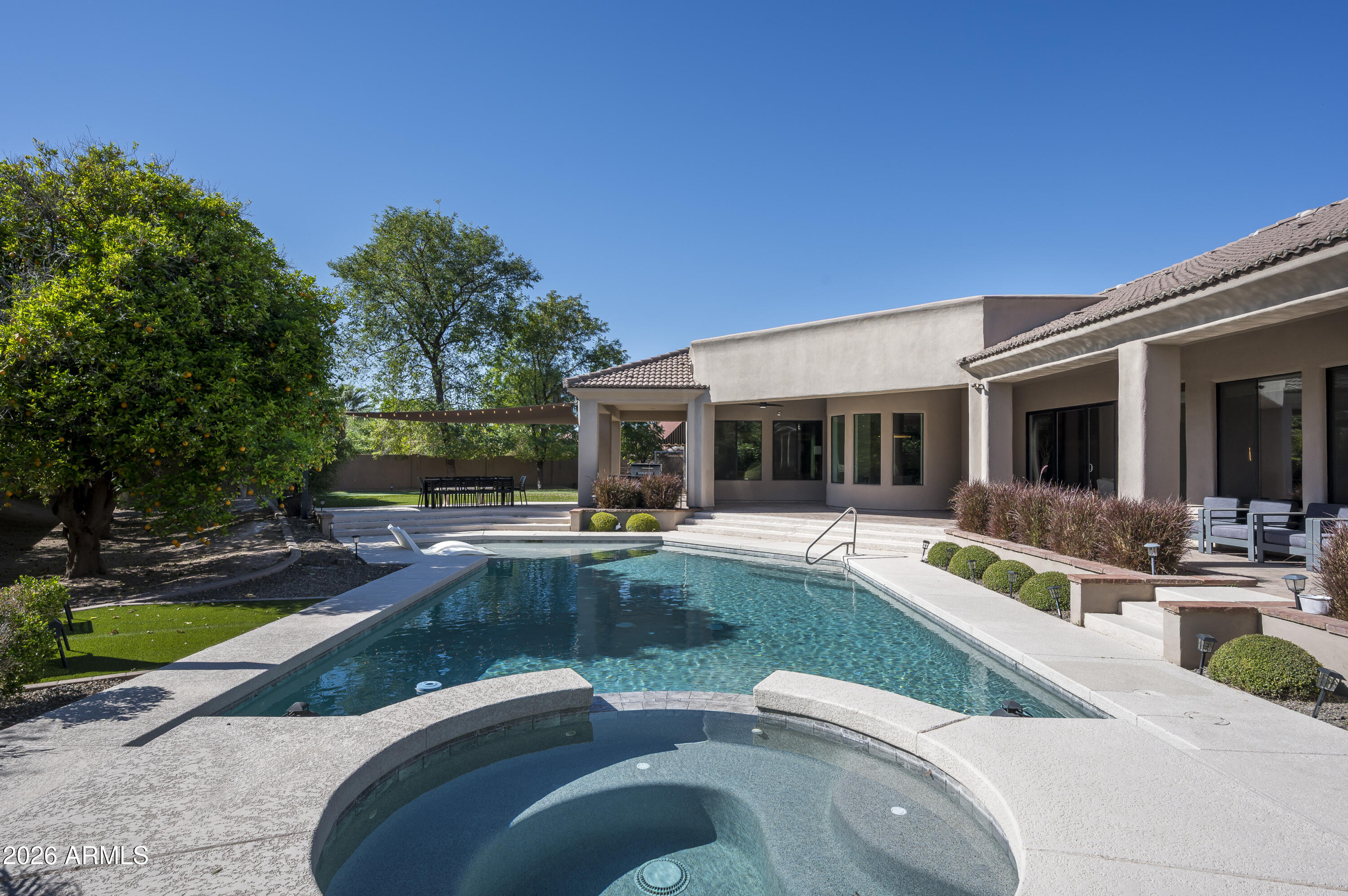 3905 E MALLORY Circle