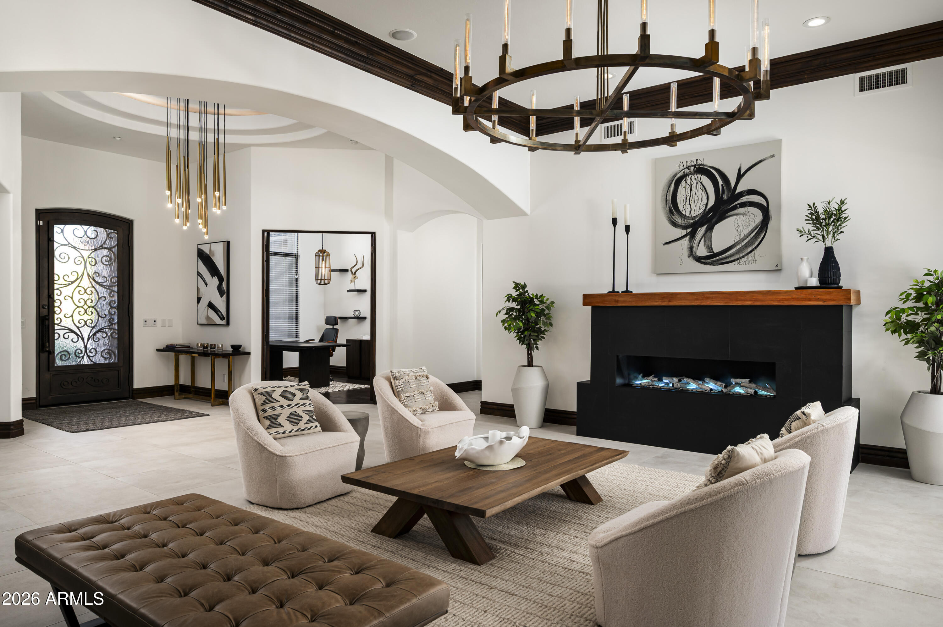 3905 E MALLORY Circle