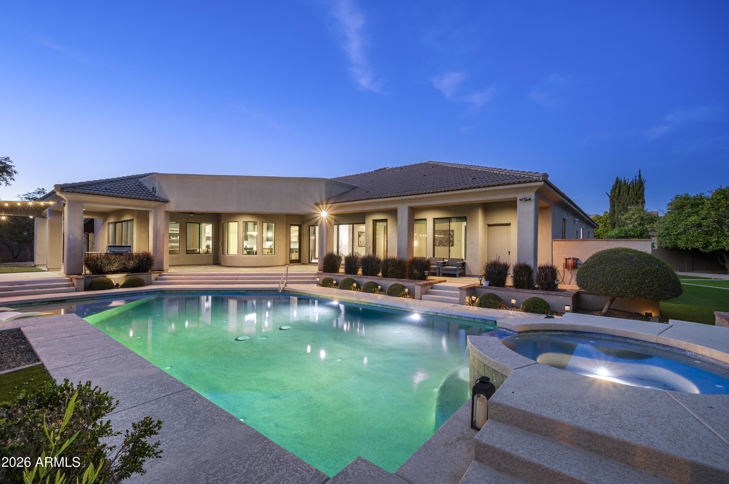 3905 E MALLORY Circle