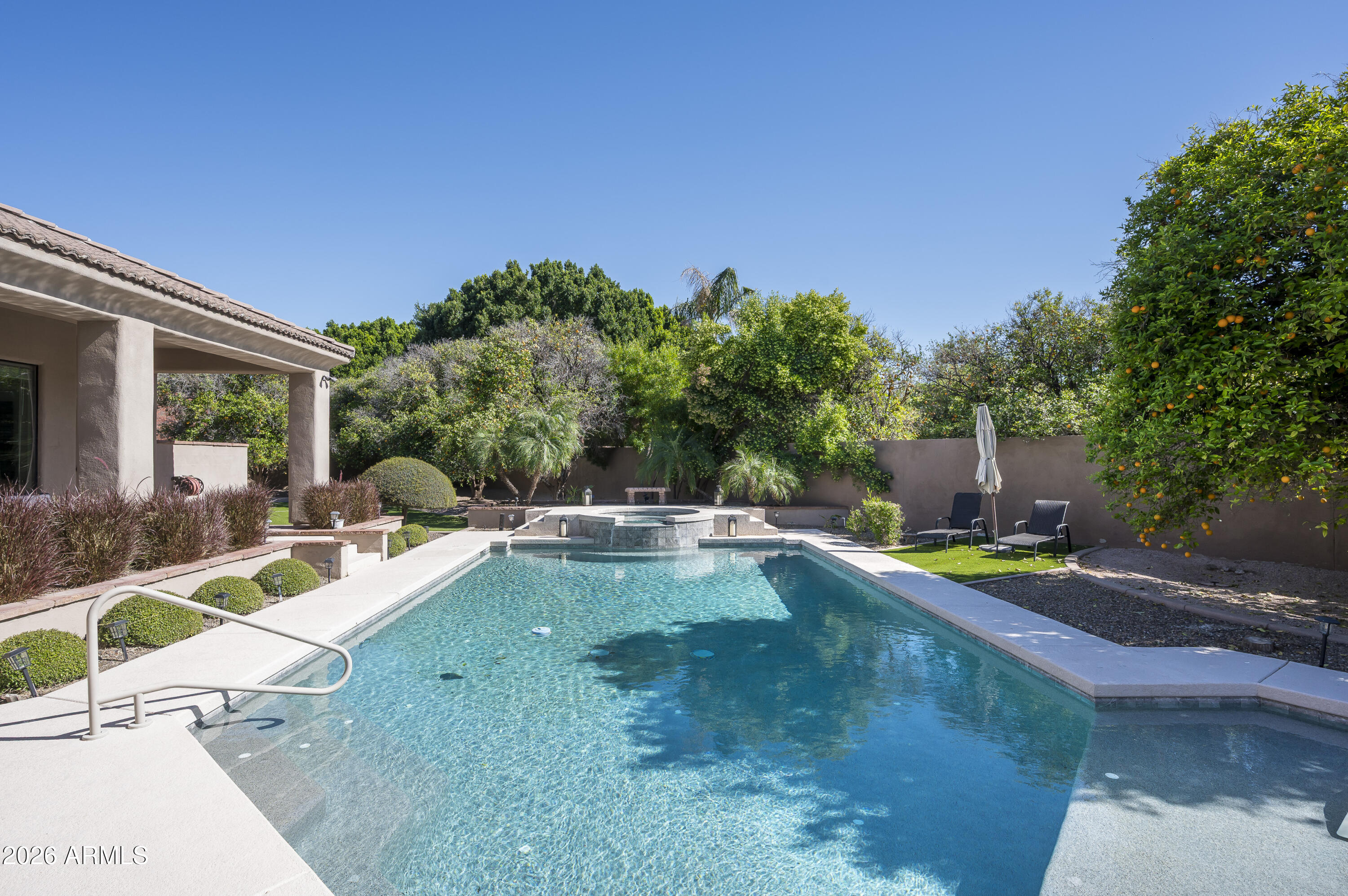 3905 E MALLORY Circle