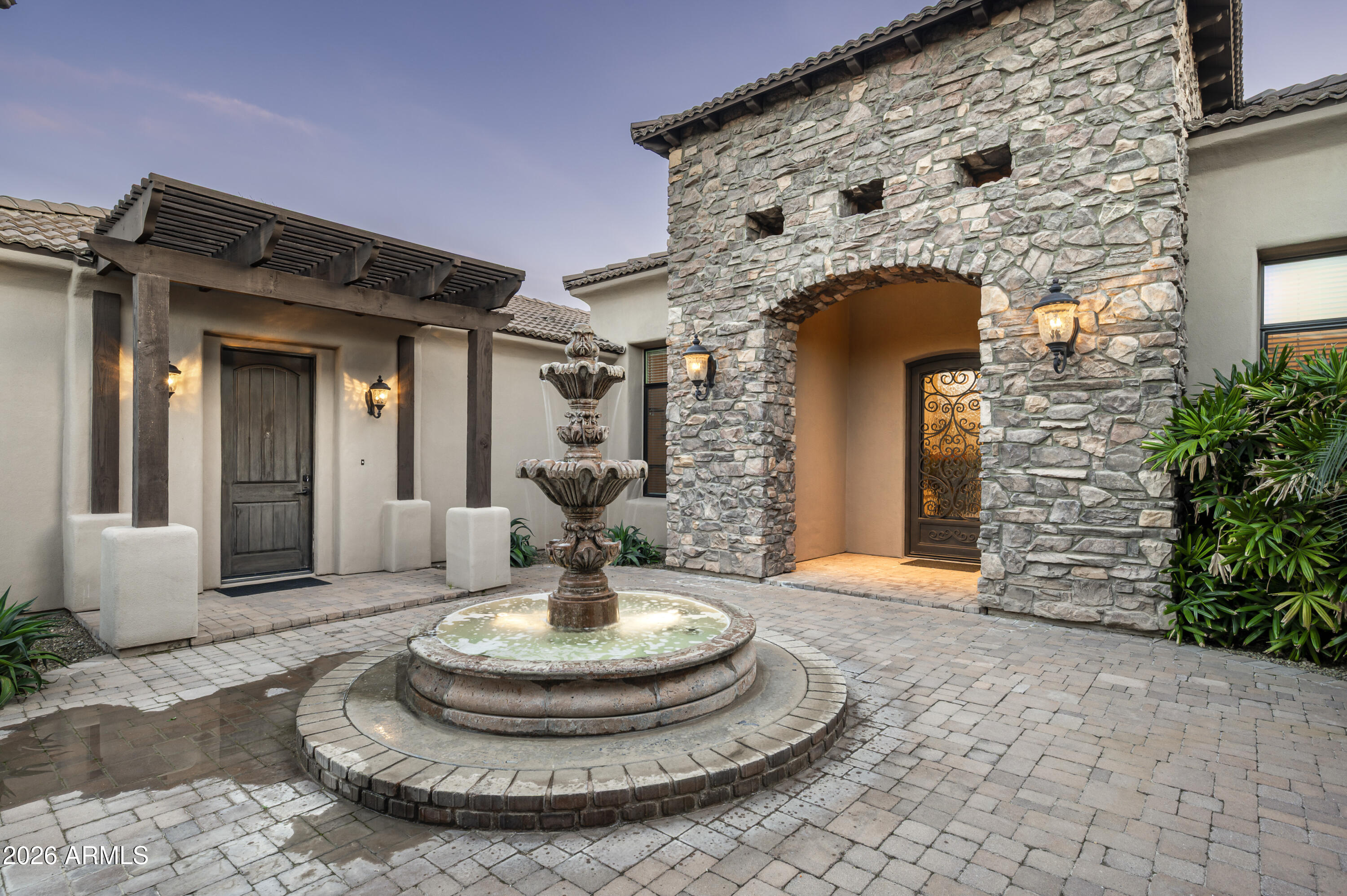 3905 E MALLORY Circle