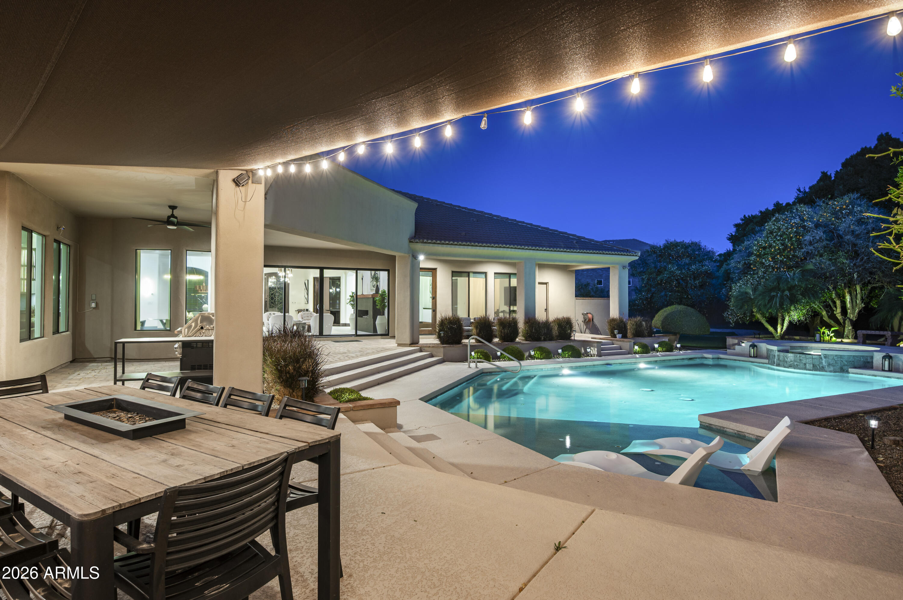 3905 E MALLORY Circle