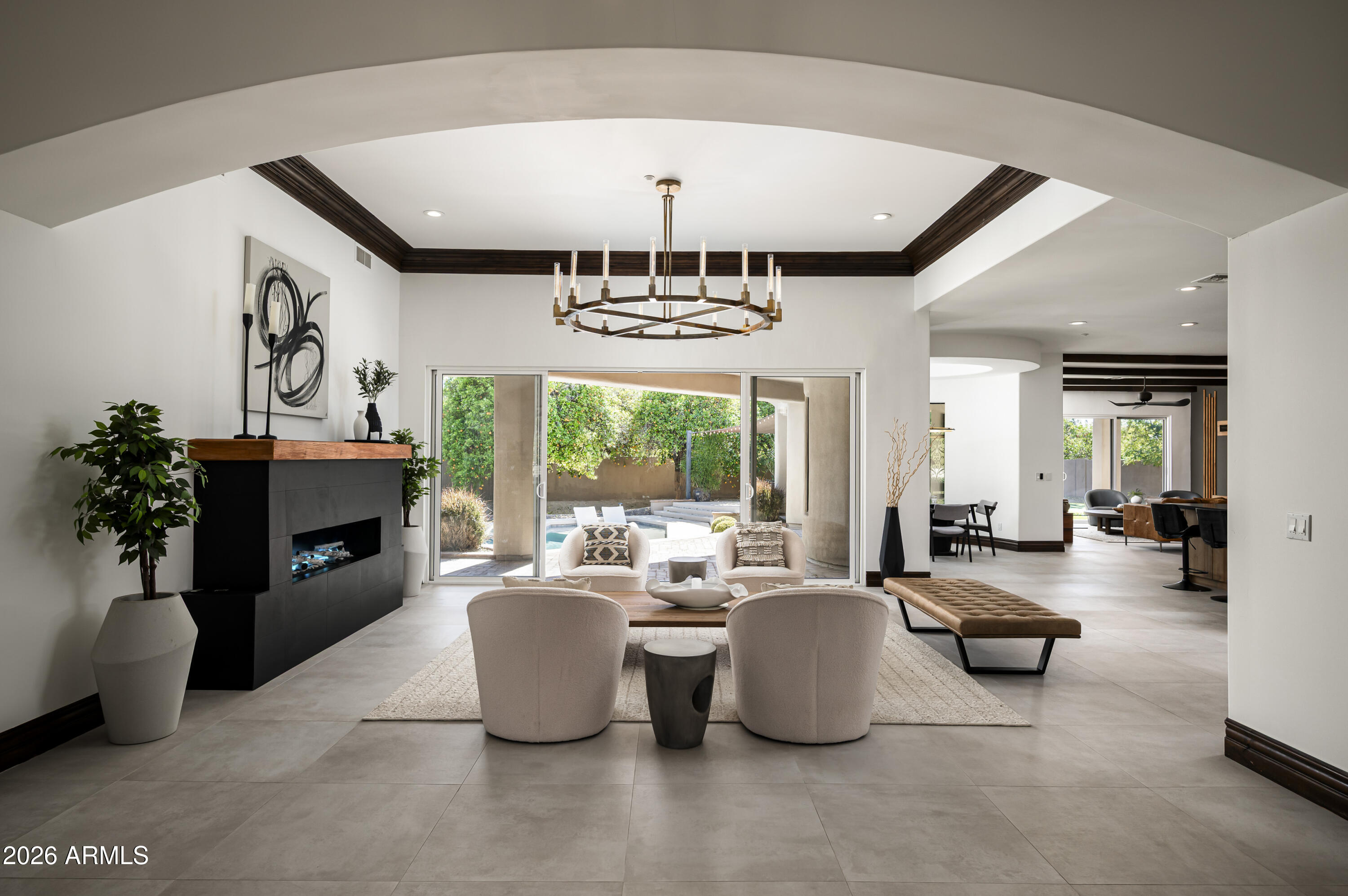 3905 E MALLORY Circle