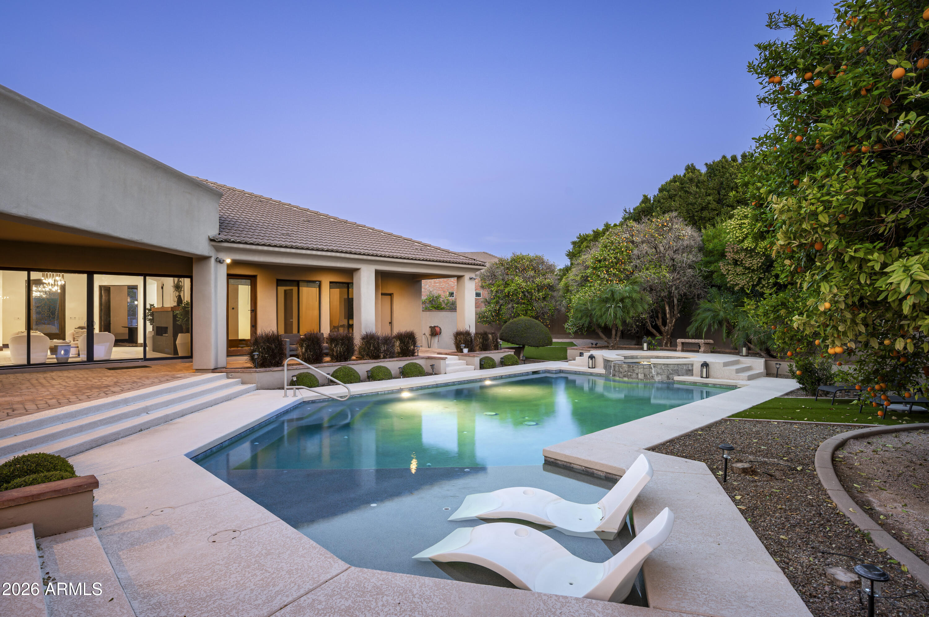 3905 E MALLORY Circle