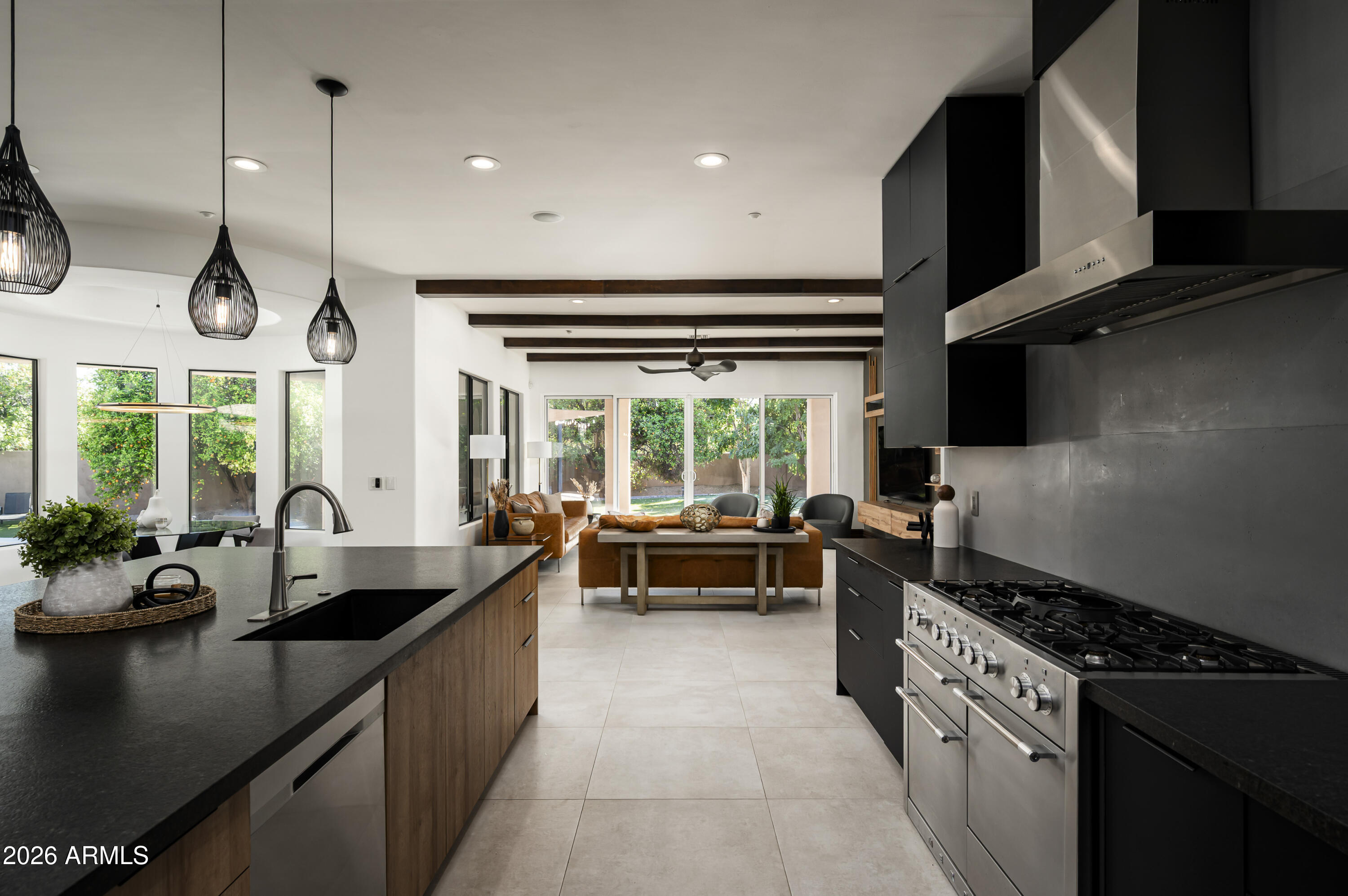 3905 E MALLORY Circle