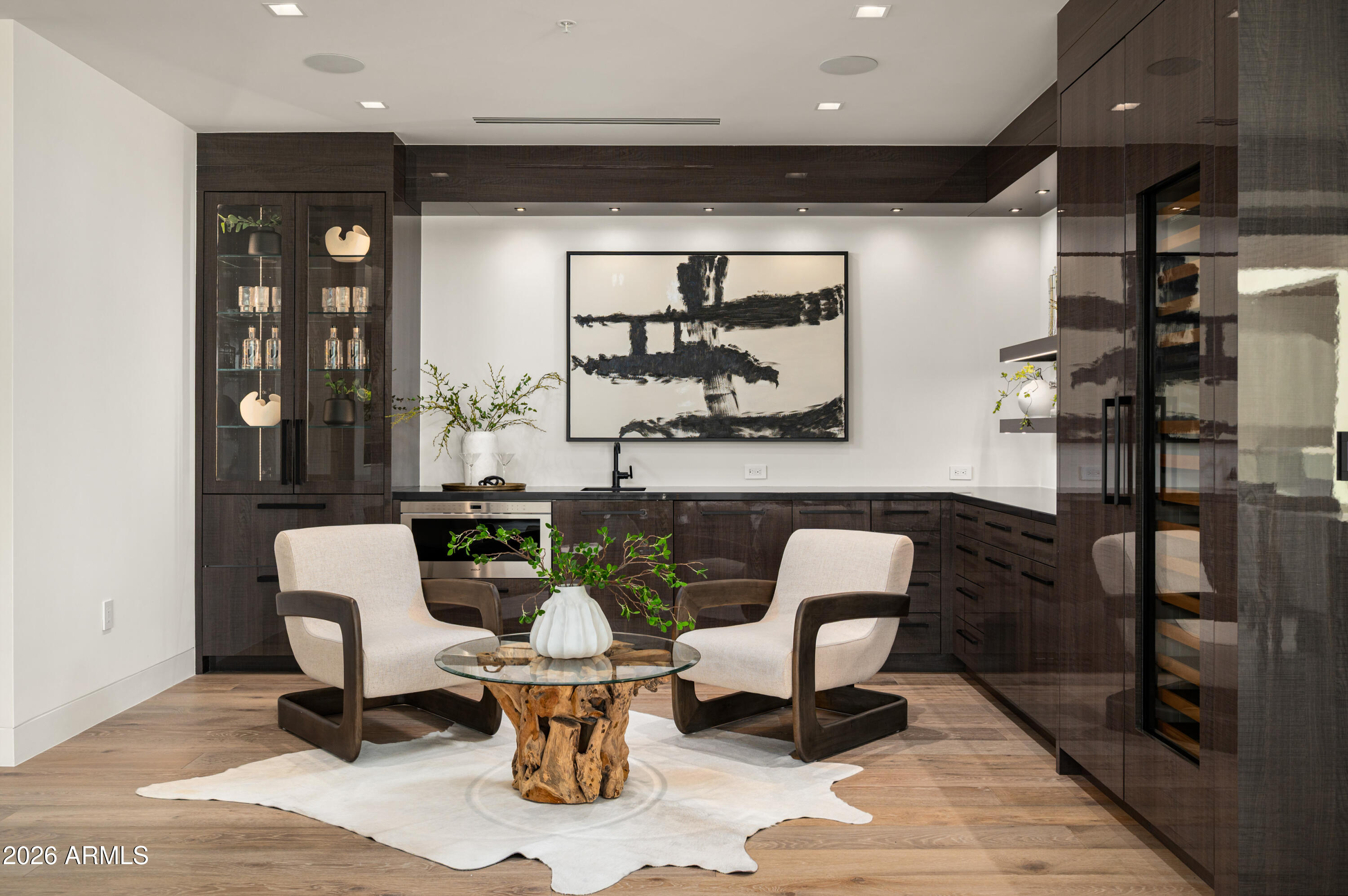 6587 N Palmeraie Boulevard 2002