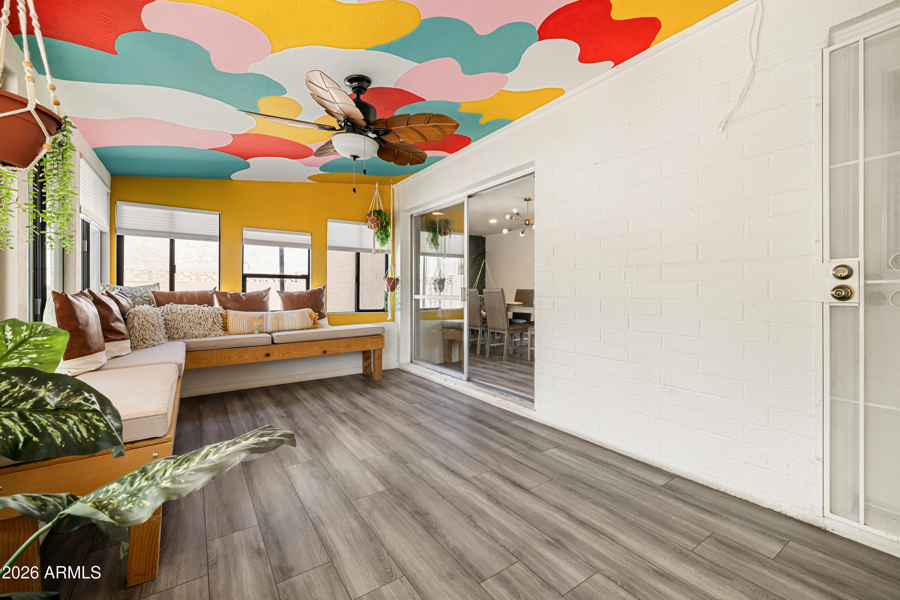 8755 E Valley Vista Drive