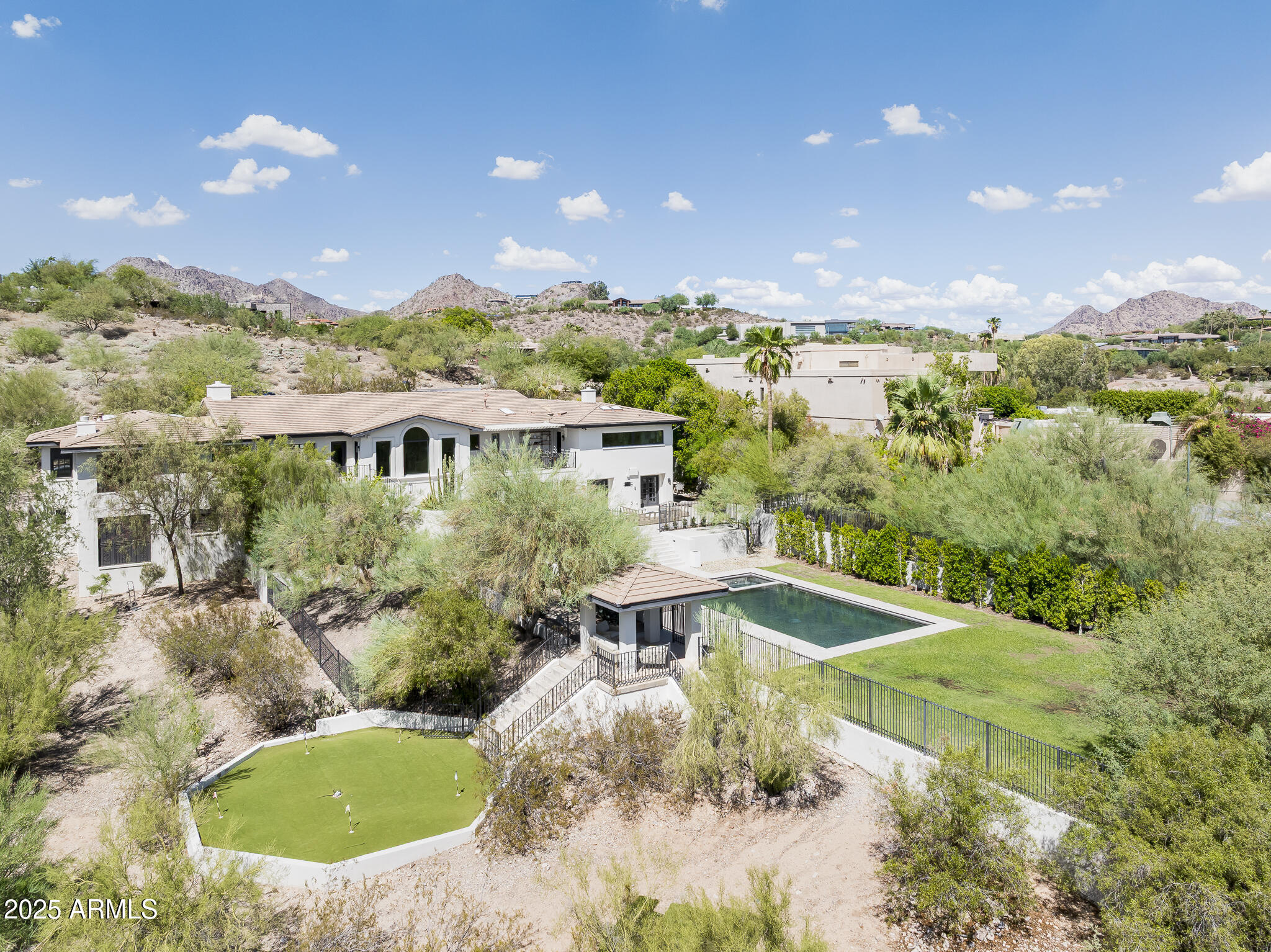 3977 E Paradise View Drive