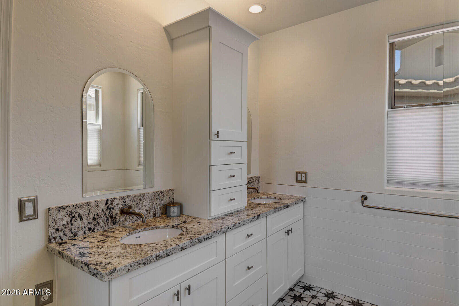 20802 N Grayhawk Drive 1123