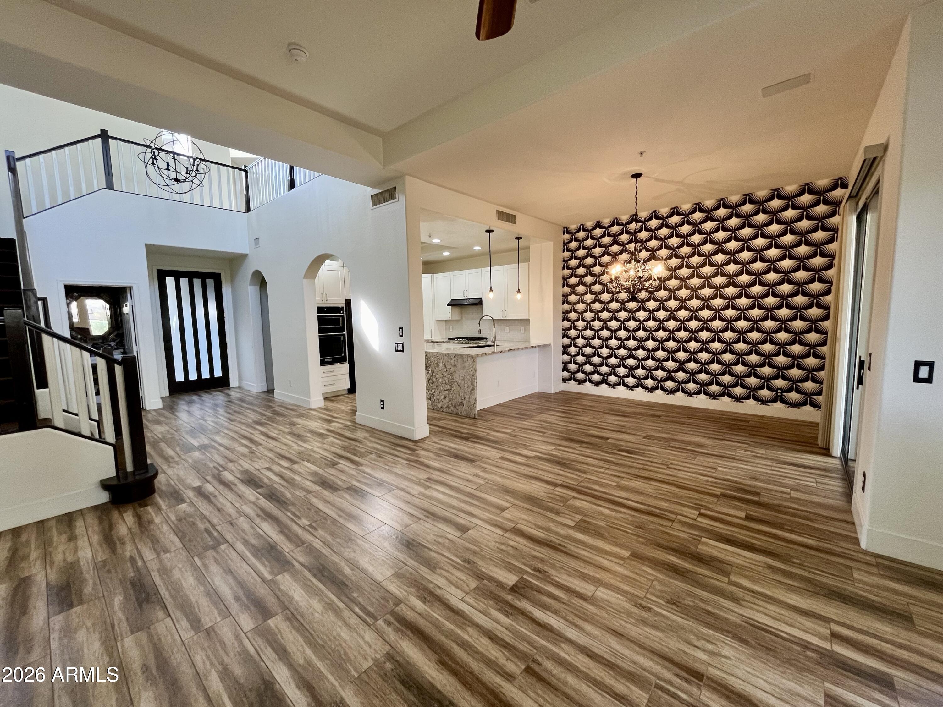 20802 N Grayhawk Drive 1123
