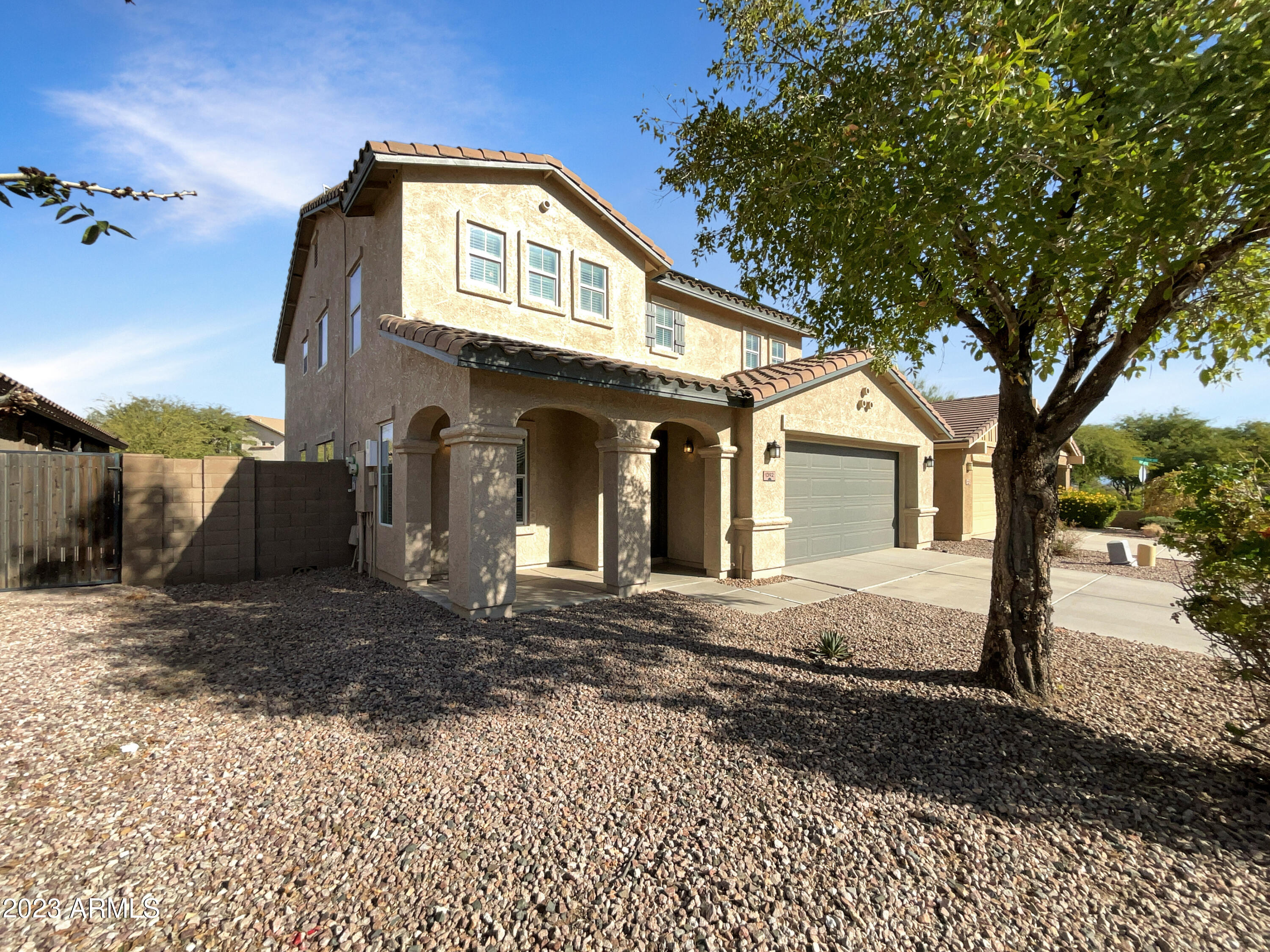 1392 E DESERT HOLLY Drive
