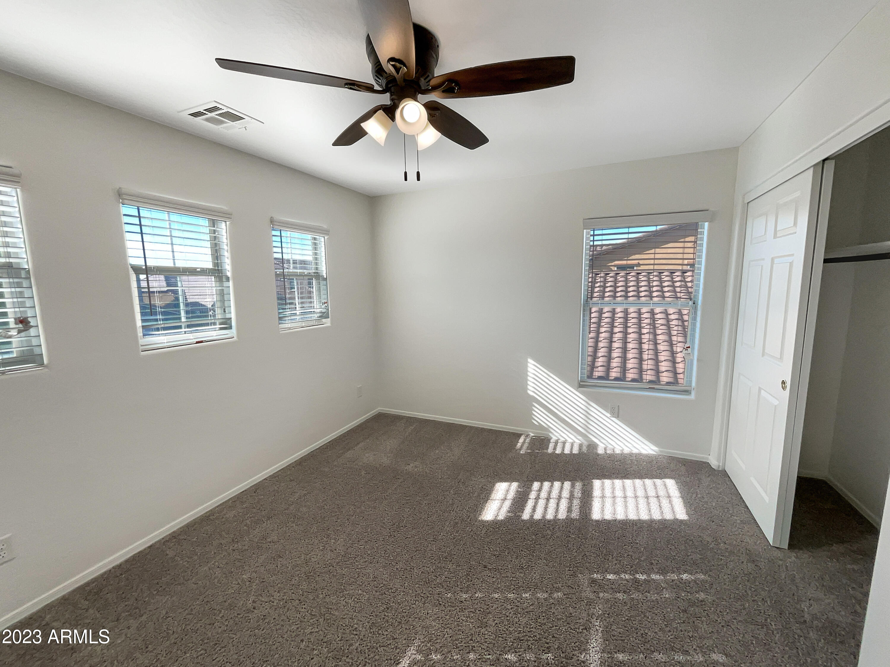 1392 E DESERT HOLLY Drive