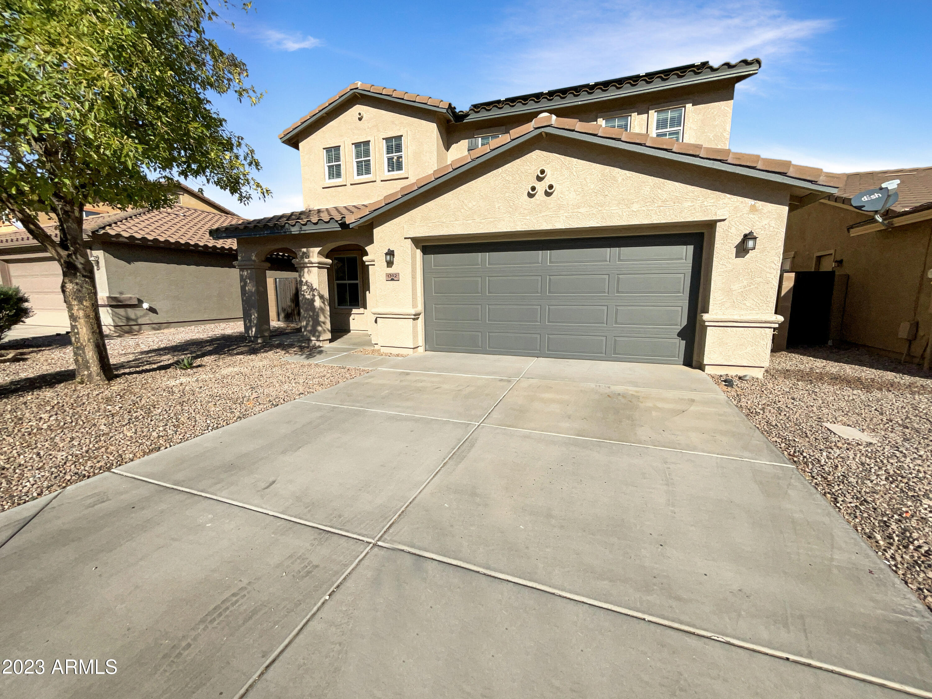 1392 E DESERT HOLLY Drive