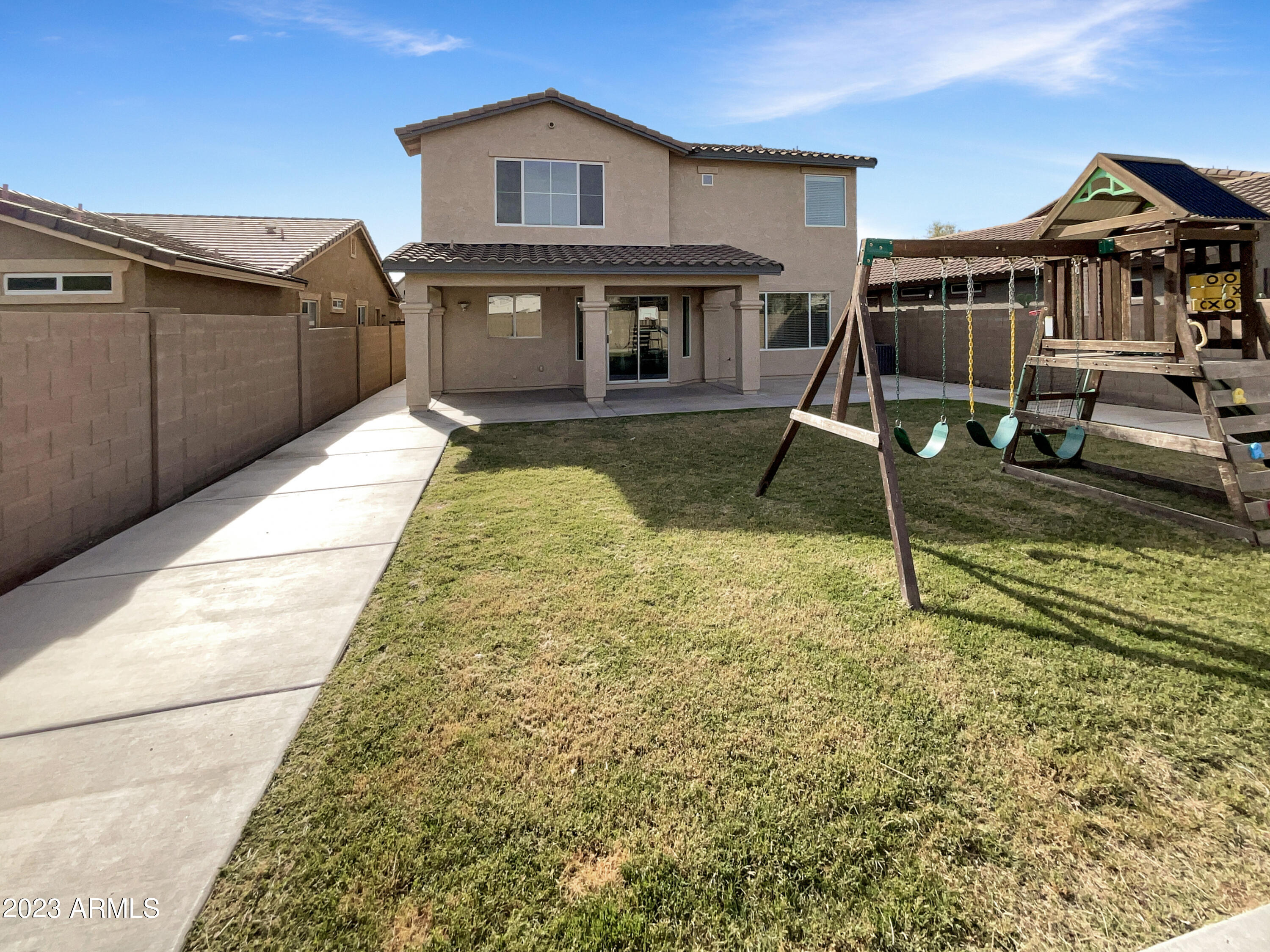 1392 E DESERT HOLLY Drive